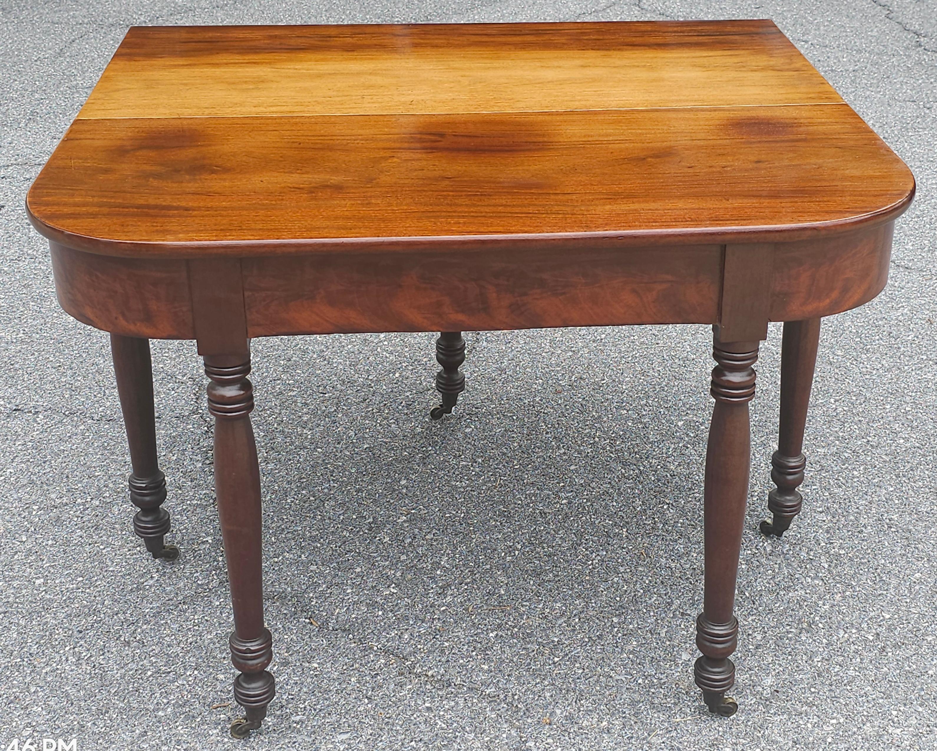 Other Early 1800s Federal Mahogany Single Drop Leaf Table For Sale