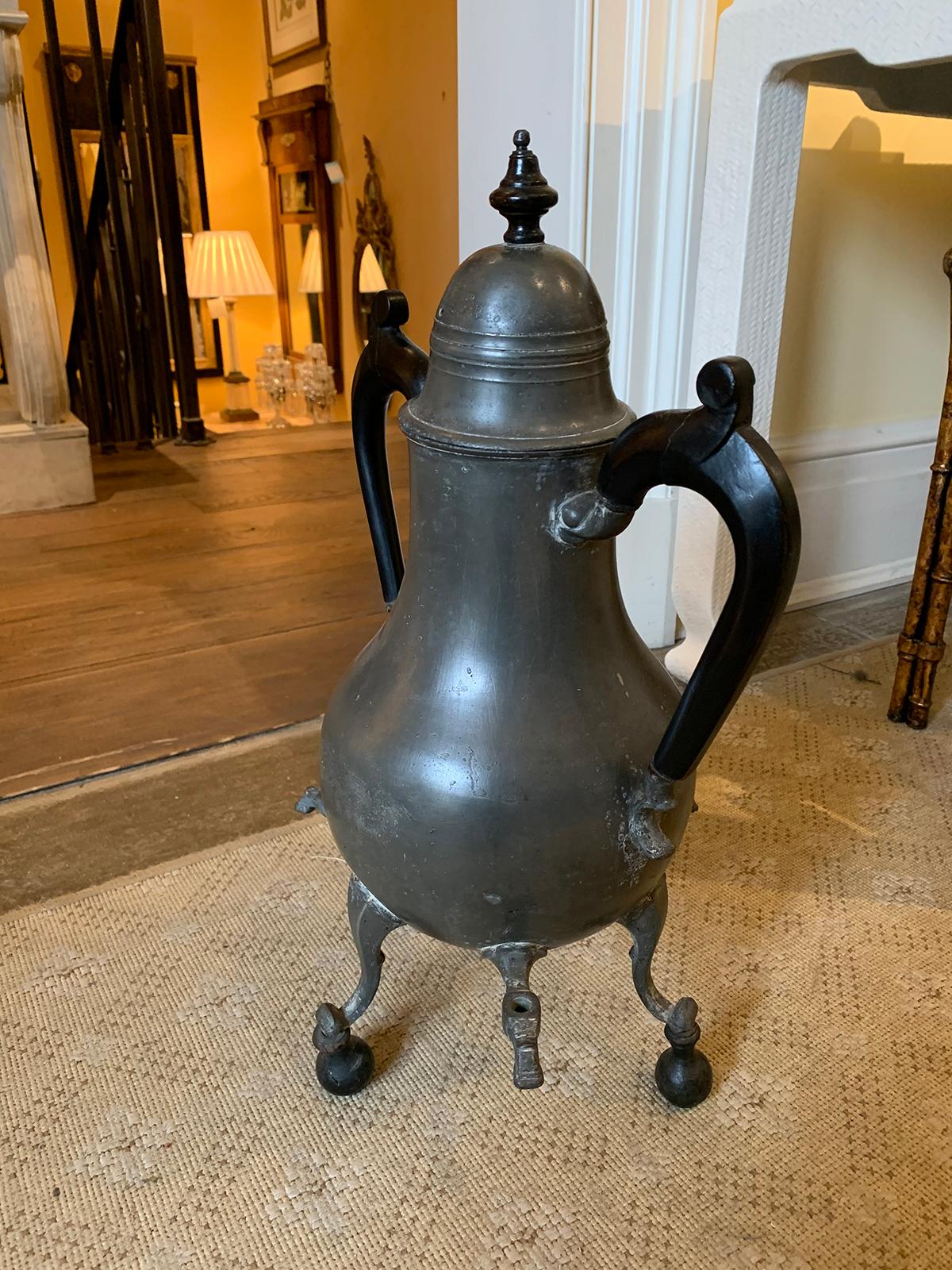 Early 18th-19th Century Pewter Lidded Hot Water Urn, Three Spouts, Wood Handles In Good Condition For Sale In Atlanta, GA