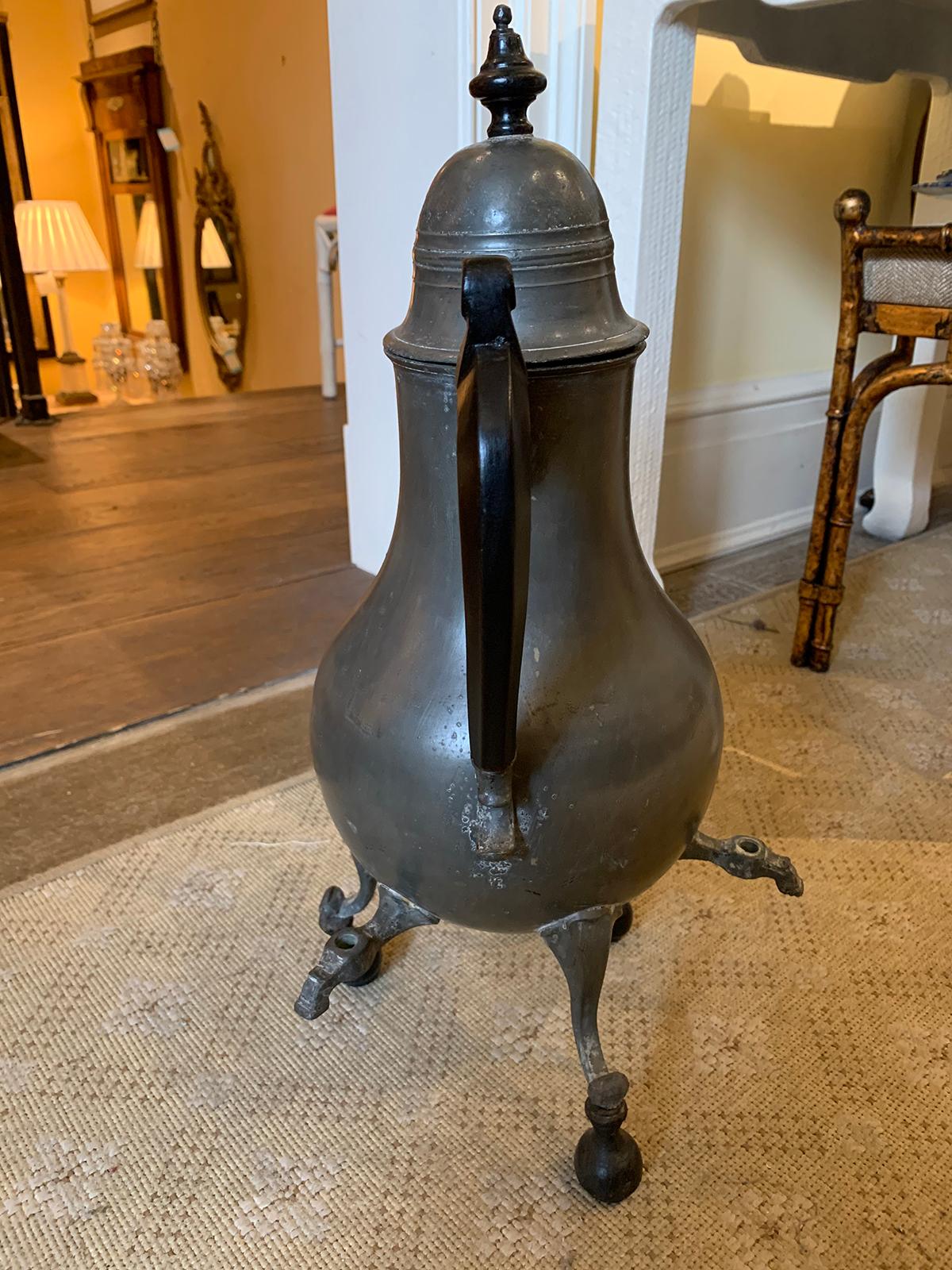 Early 18th-19th Century Pewter Lidded Hot Water Urn, Three Spouts, Wood Handles For Sale 1