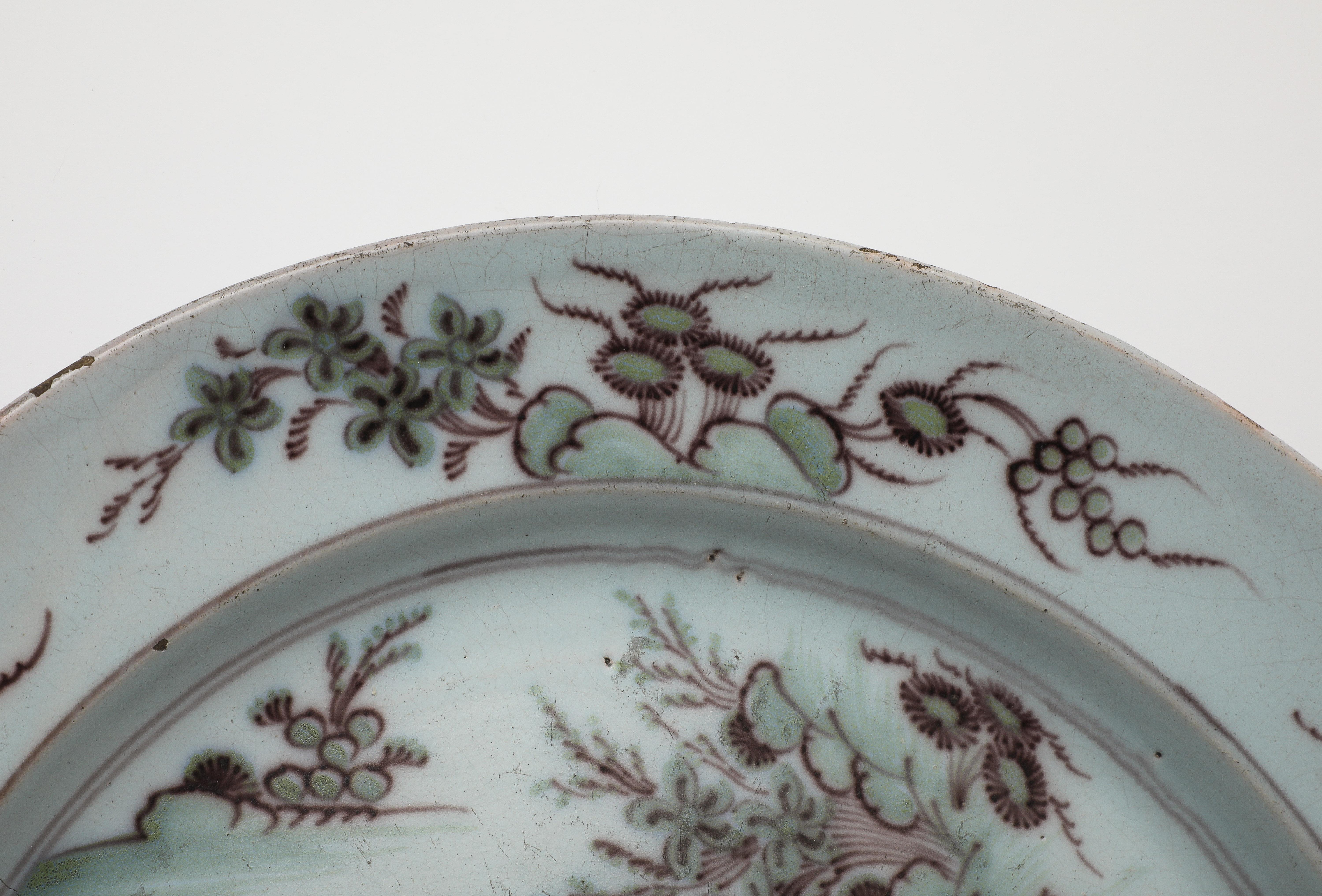 Early 18th C. Delft Manganese Tin Glazed Charger In Fair Condition For Sale In Chicago, IL