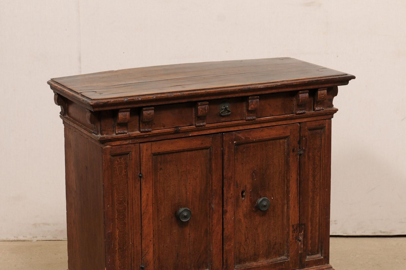Early 18th C. Italian Two-Door Walnut Cabinet Presented on Paw Feet For Sale 1