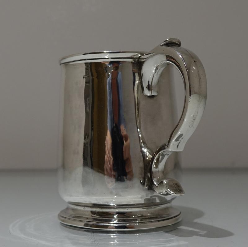British Early 18th Century Antique George I Sterling Silver Half Pint Mug London 1722 Ma For Sale