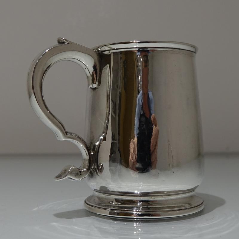 Early 18th Century Antique George I Sterling Silver Half Pint Mug London 1722 Ma For Sale 1