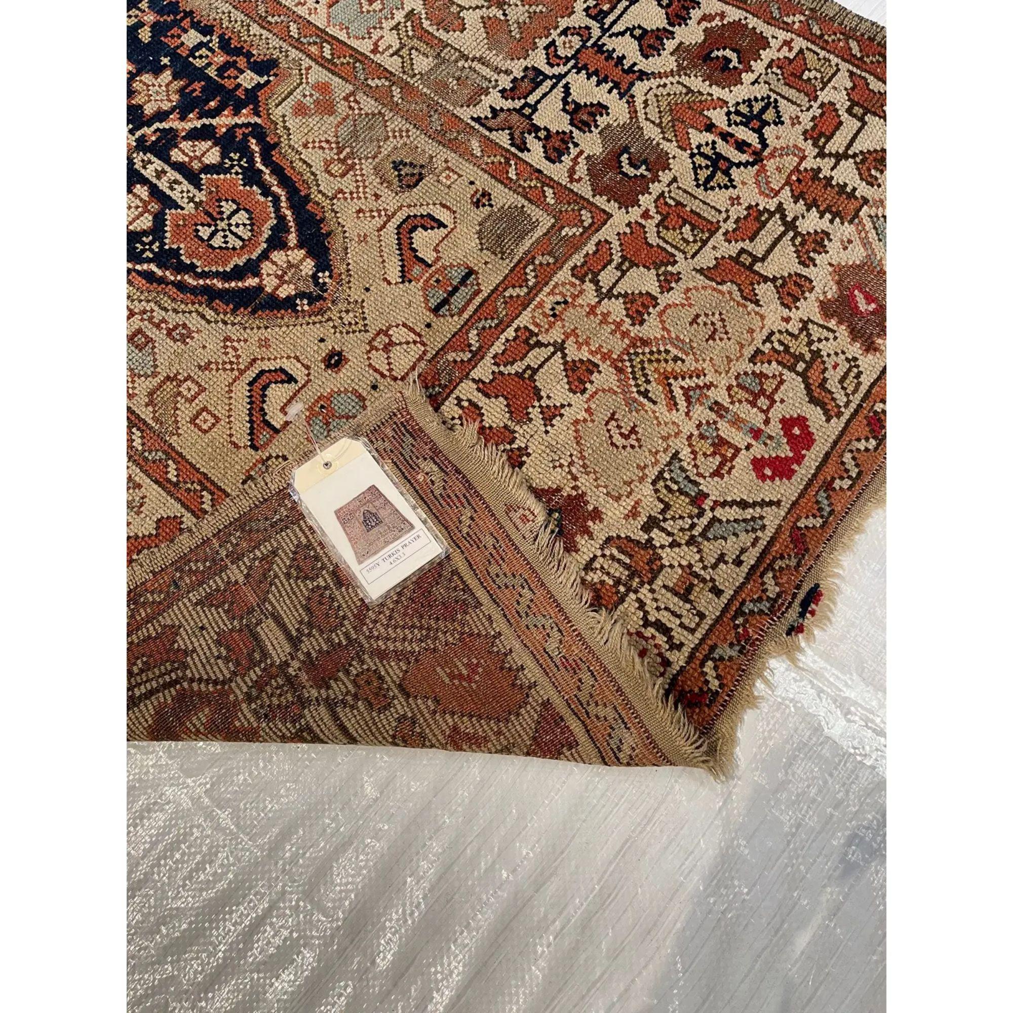 Early-18th Century Antique Prayer Turkish Rug 4'6'' X 3'3'' In Good Condition For Sale In Los Angeles, US