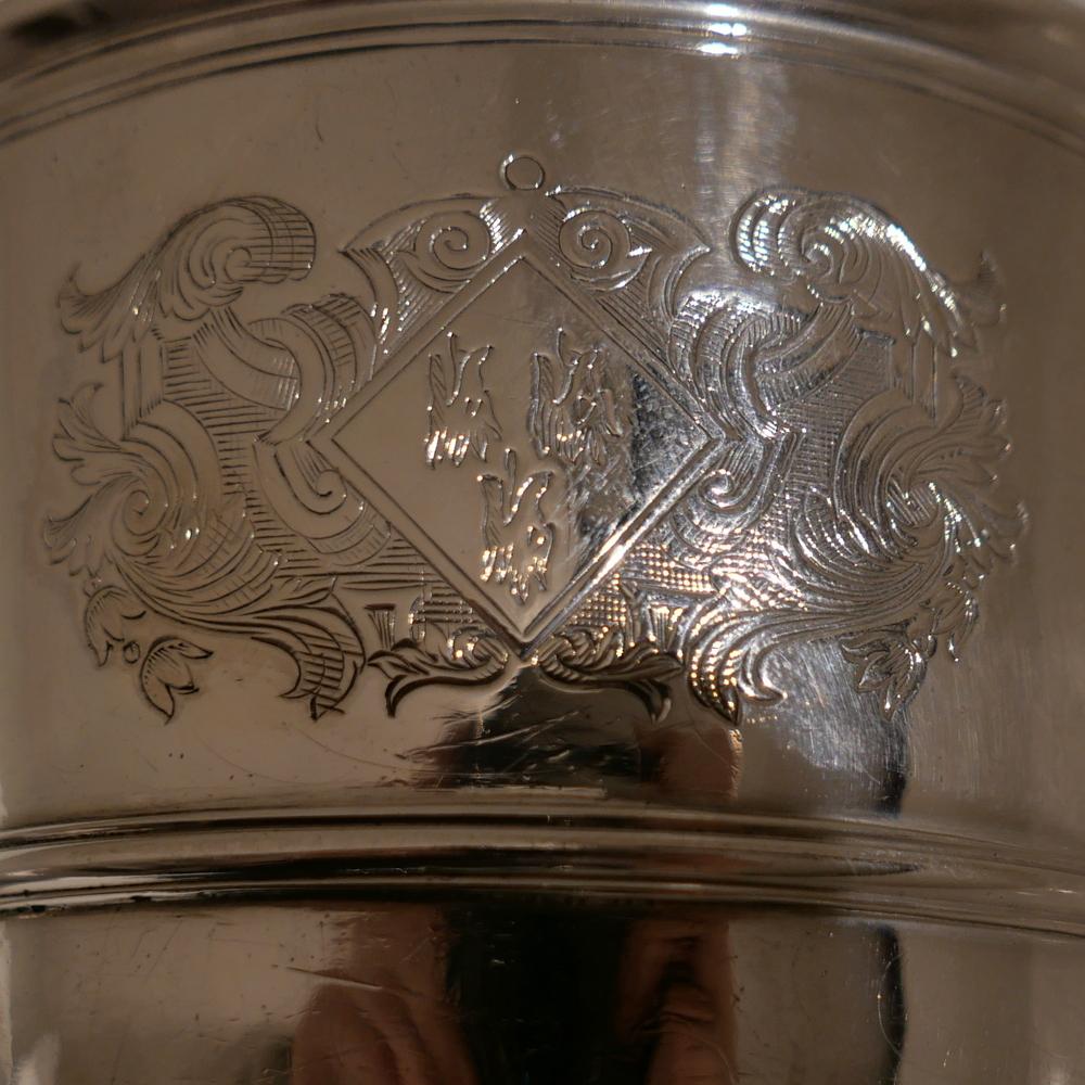 Early 18th Century Antique Queen Anne Britannia Silver Cup & Cover, London, 1705 For Sale 6