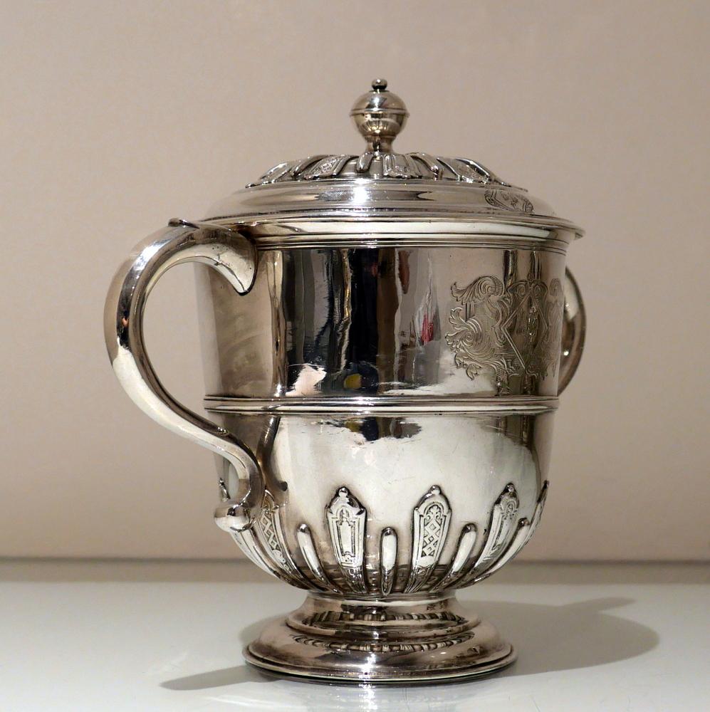 Early 18th Century Antique Queen Anne Britannia Silver Cup & Cover, London, 1705 For Sale 2