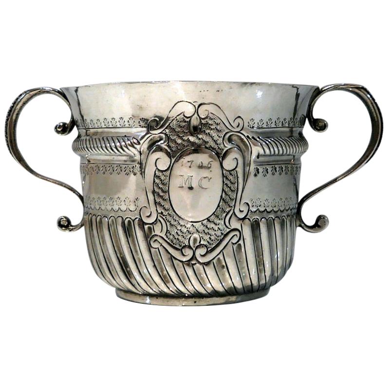 Early 18th Century Antique Queen Anne Britannia Silver Porringer Lon 1706 J Cory For Sale