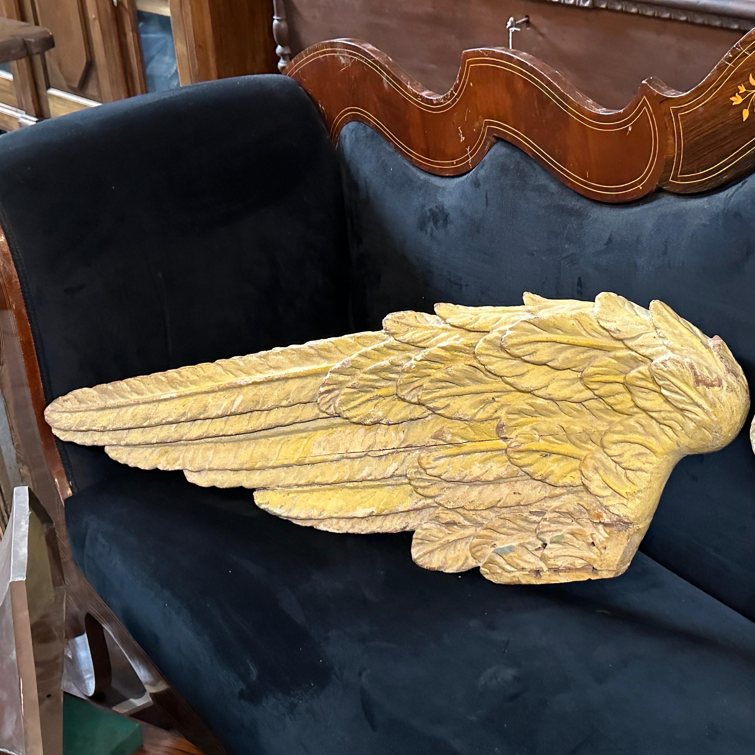 Early 18th Century Baroque Lacquered and Hand-Carved Wood Italian Angel WIngs For Sale 9