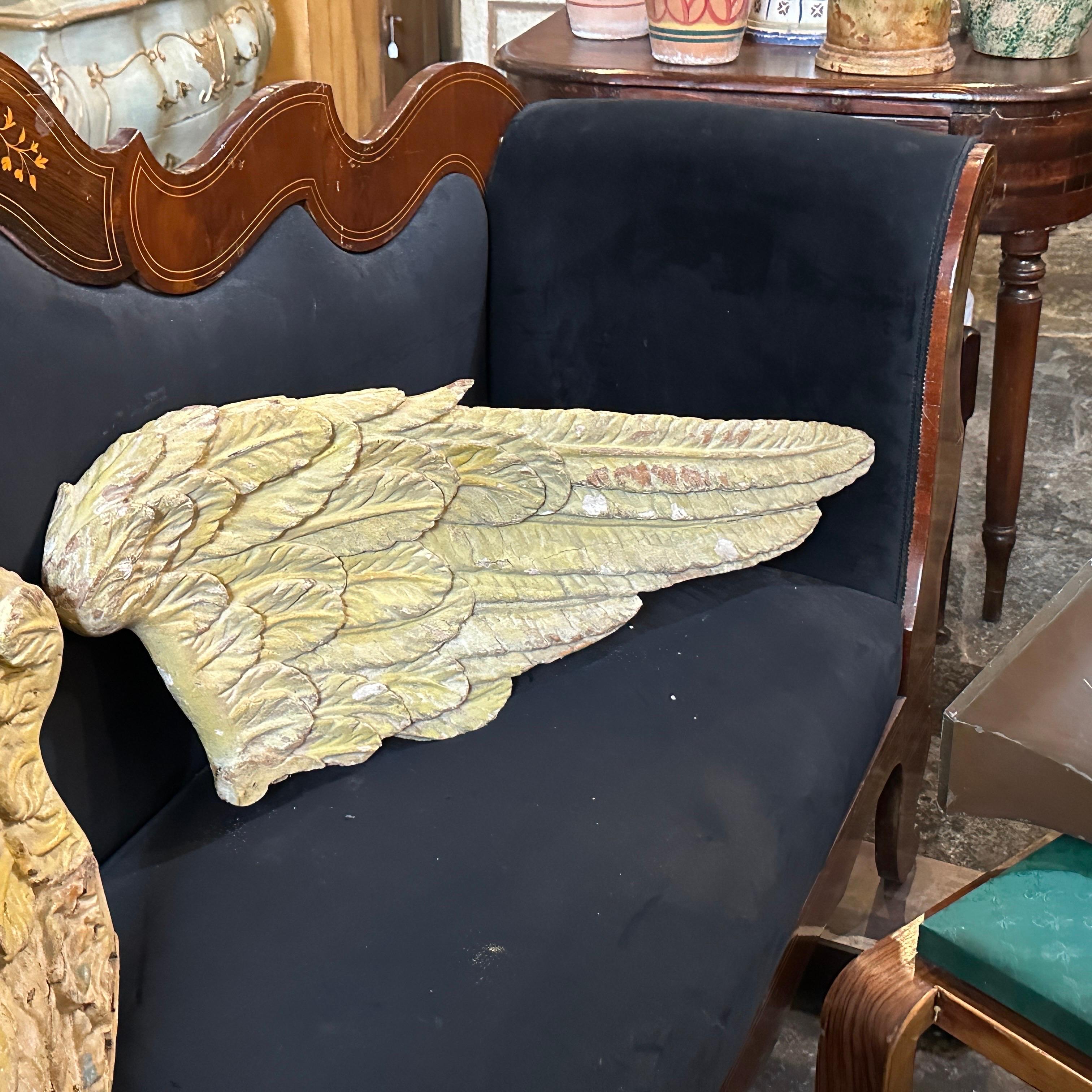 Early 18th Century Baroque Lacquered and Hand-Carved Wood Italian Angel WIngs In Good Condition For Sale In Catania, Sicilia