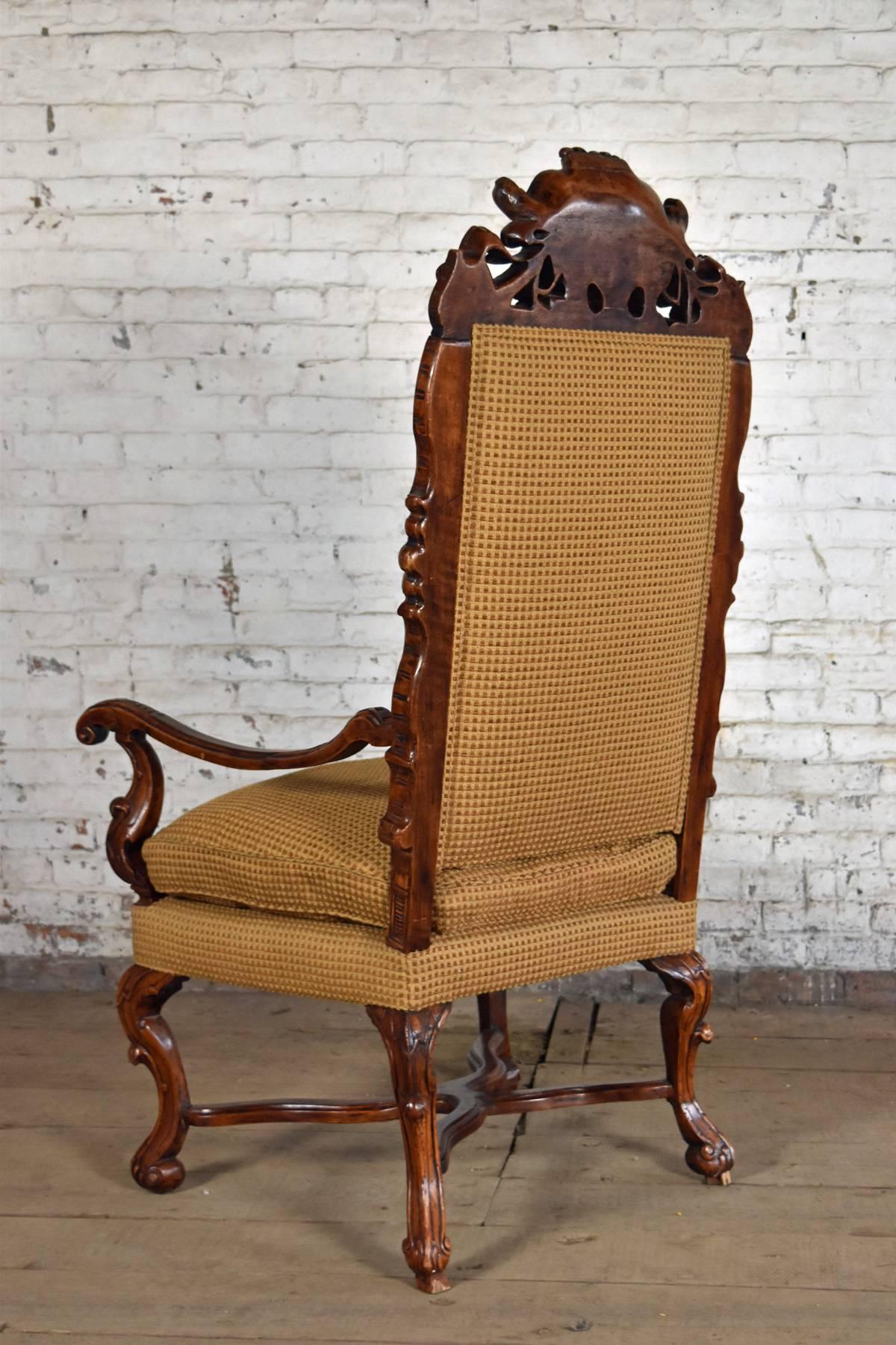 Early 18th Century Regence Northern French / Flemish Oversized Armchair In Good Condition For Sale In Troy, NY