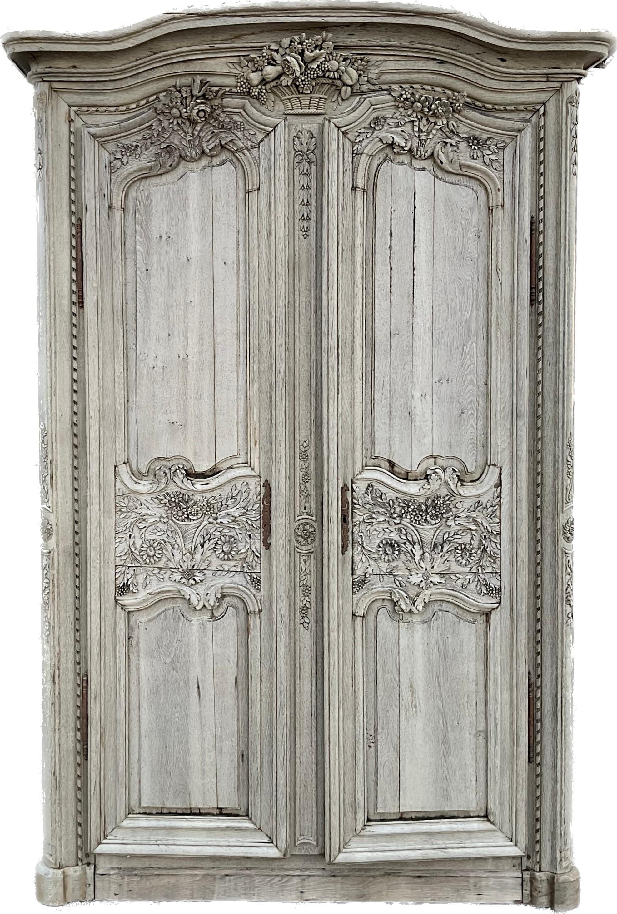 Early 18th Century Bleached Oak Wedding Armoire from France 8
