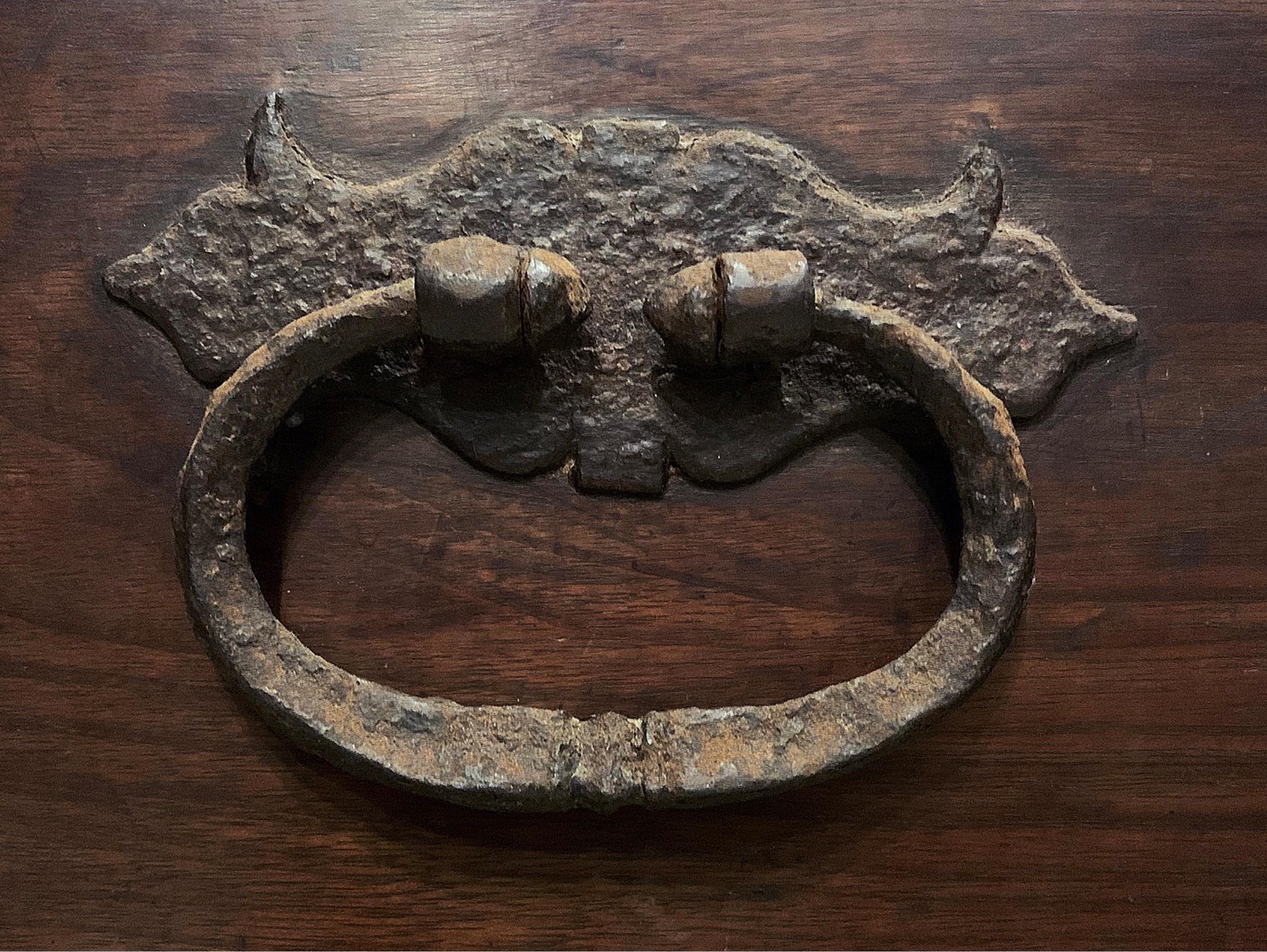 Arqueta colonial brasileña de principios del siglo XVIII Brasileño en venta