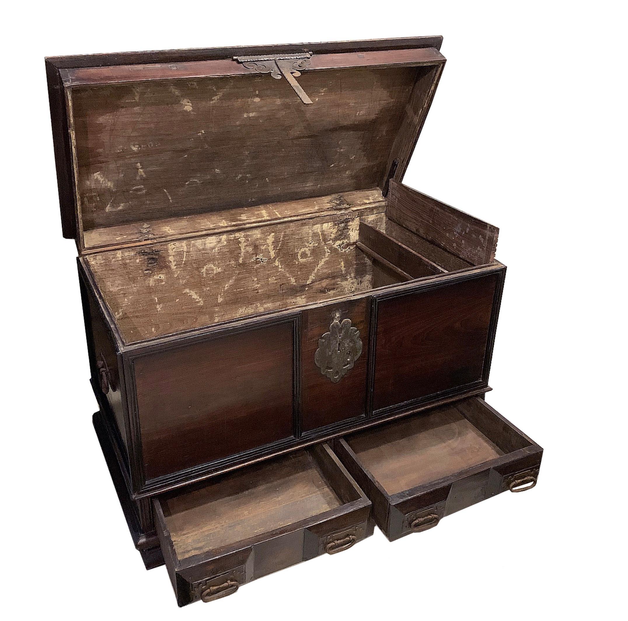 Arqueta colonial brasileña de principios del siglo XVIII en Bueno estado para la venta en Rio De Janeiro, BR