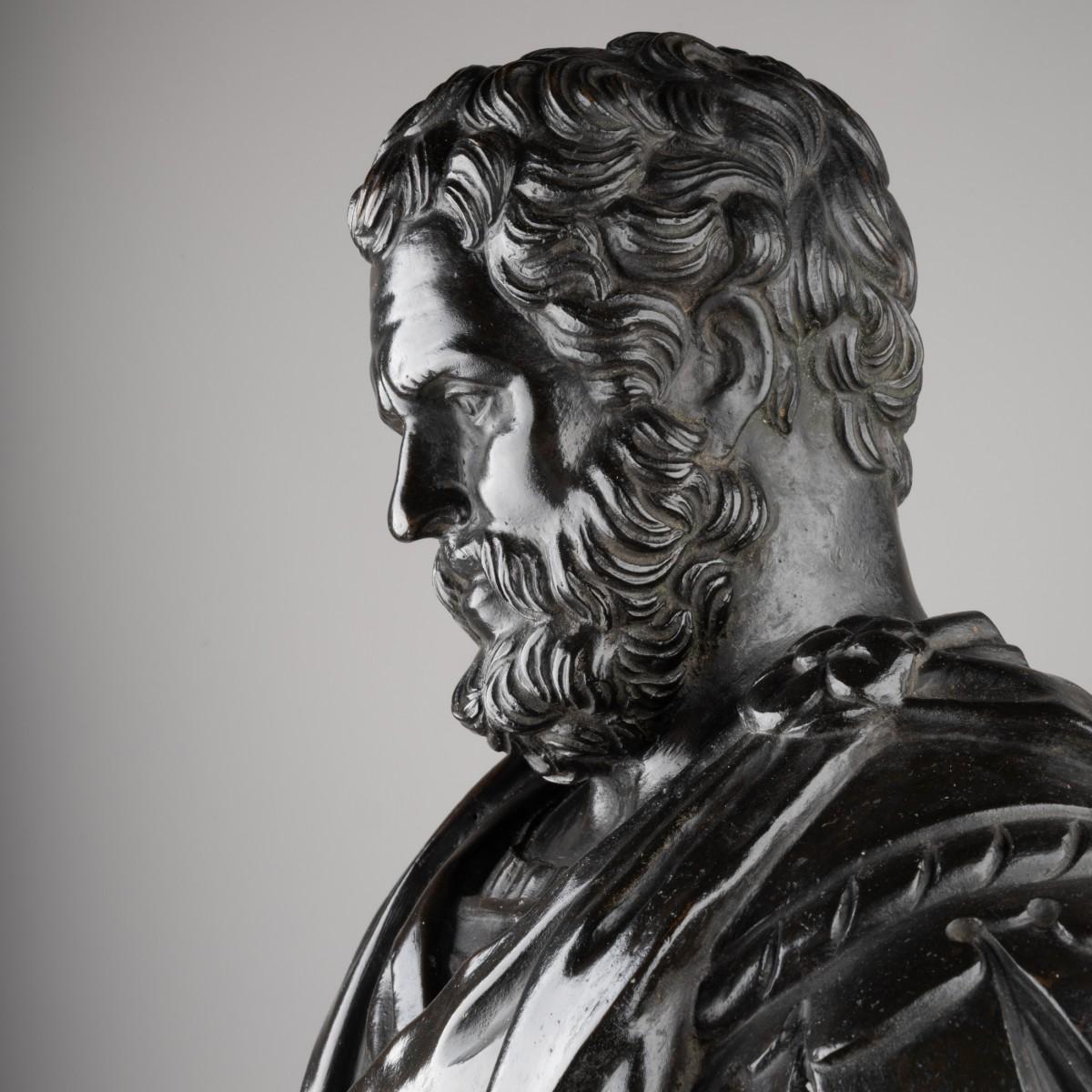 Early 18th Century Bronze Bust of a Roman Emperor or General For Sale 1