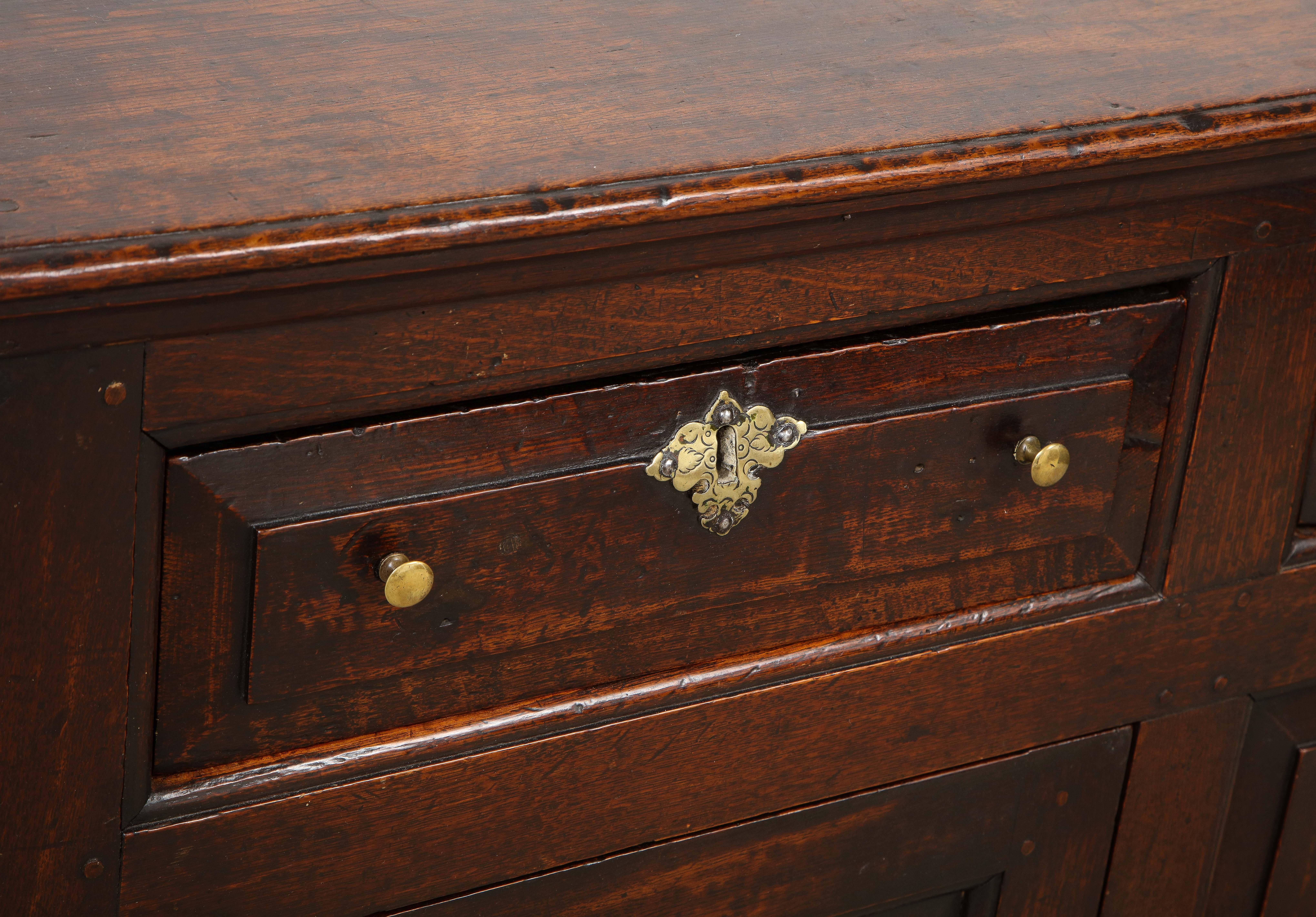 Early 18th Century Cabinet Dresser For Sale 7