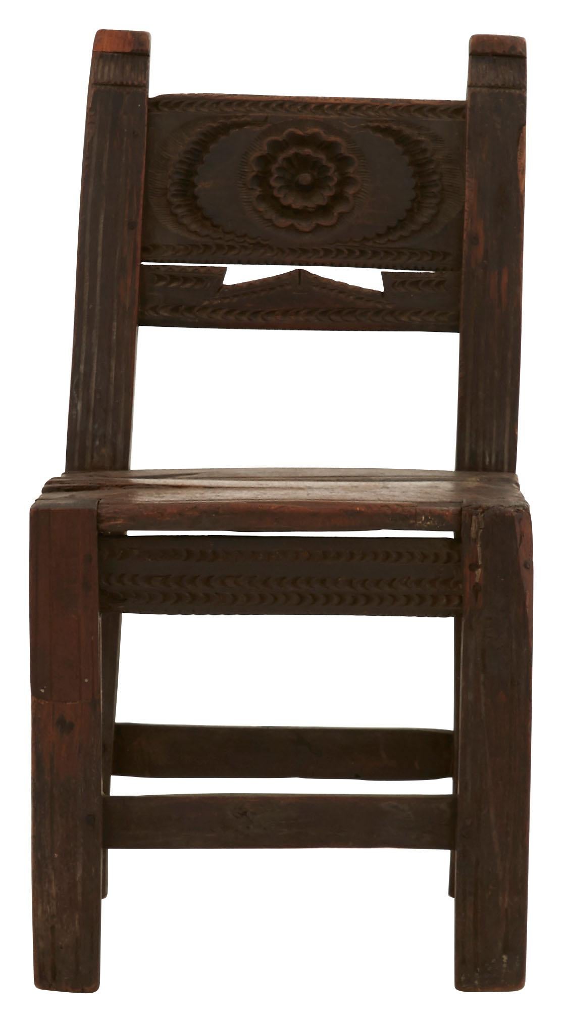 American Colonial Early 18th Century Carved Oak Children's Chair