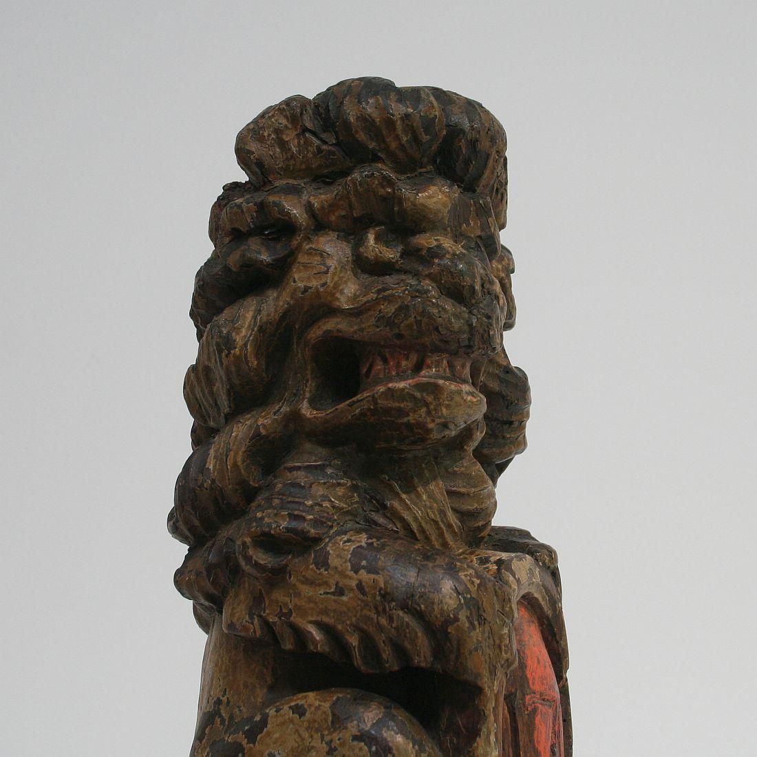 Early 18th Century Carved Wooden Lion 3