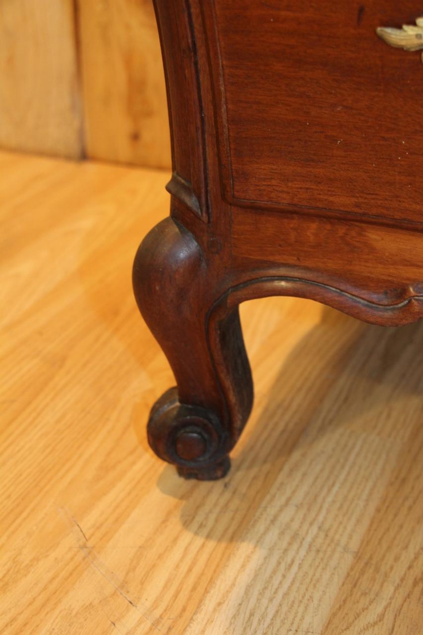 Early 18th Century Chest Of Drawers, Port Work en vente 4