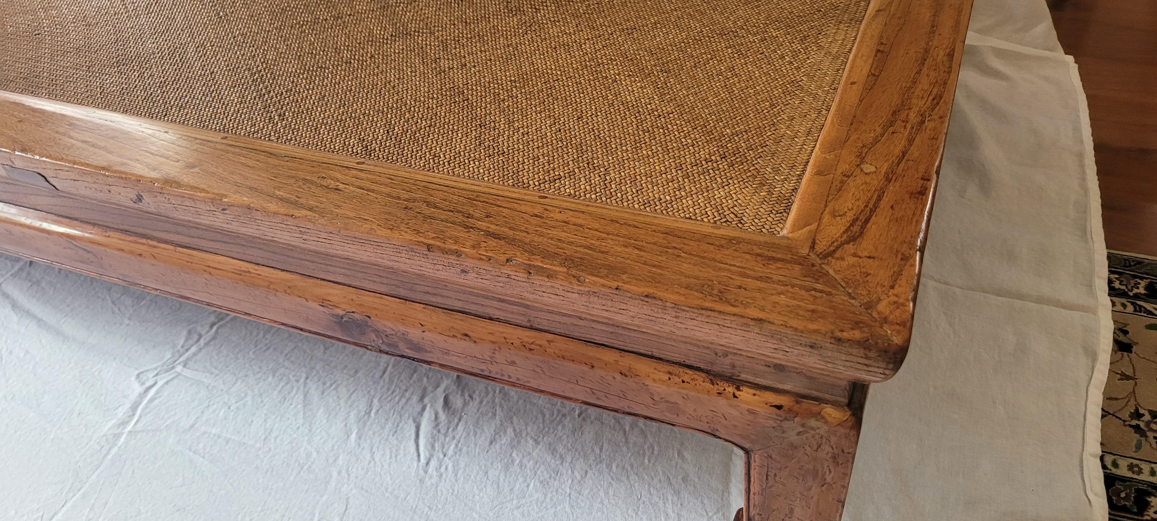 Legno Letto da giorno cinese dell'inizio del XVIII secolo in vendita
