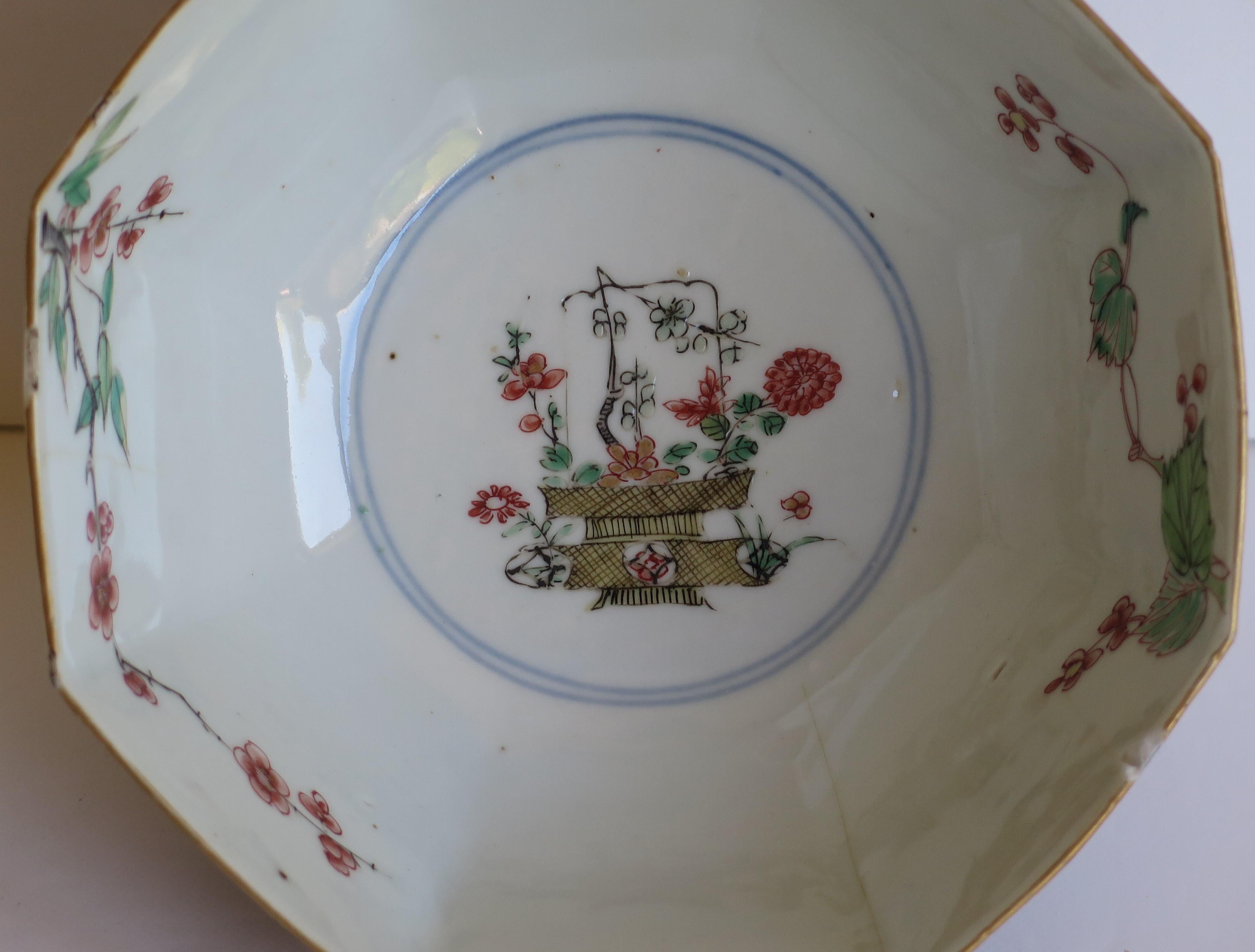 18thC Chinese Export Bowl porcelain, Qing Yongzheng or Kangxi Circa 1720 4