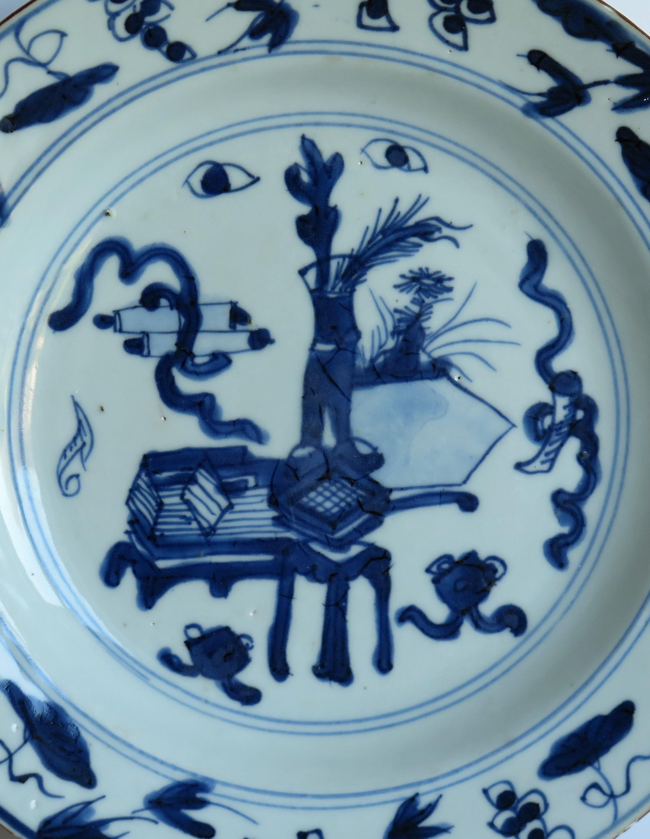 Early 18th Century Chinese Porcelain Plate Blue and White, Qing circa 1730 6