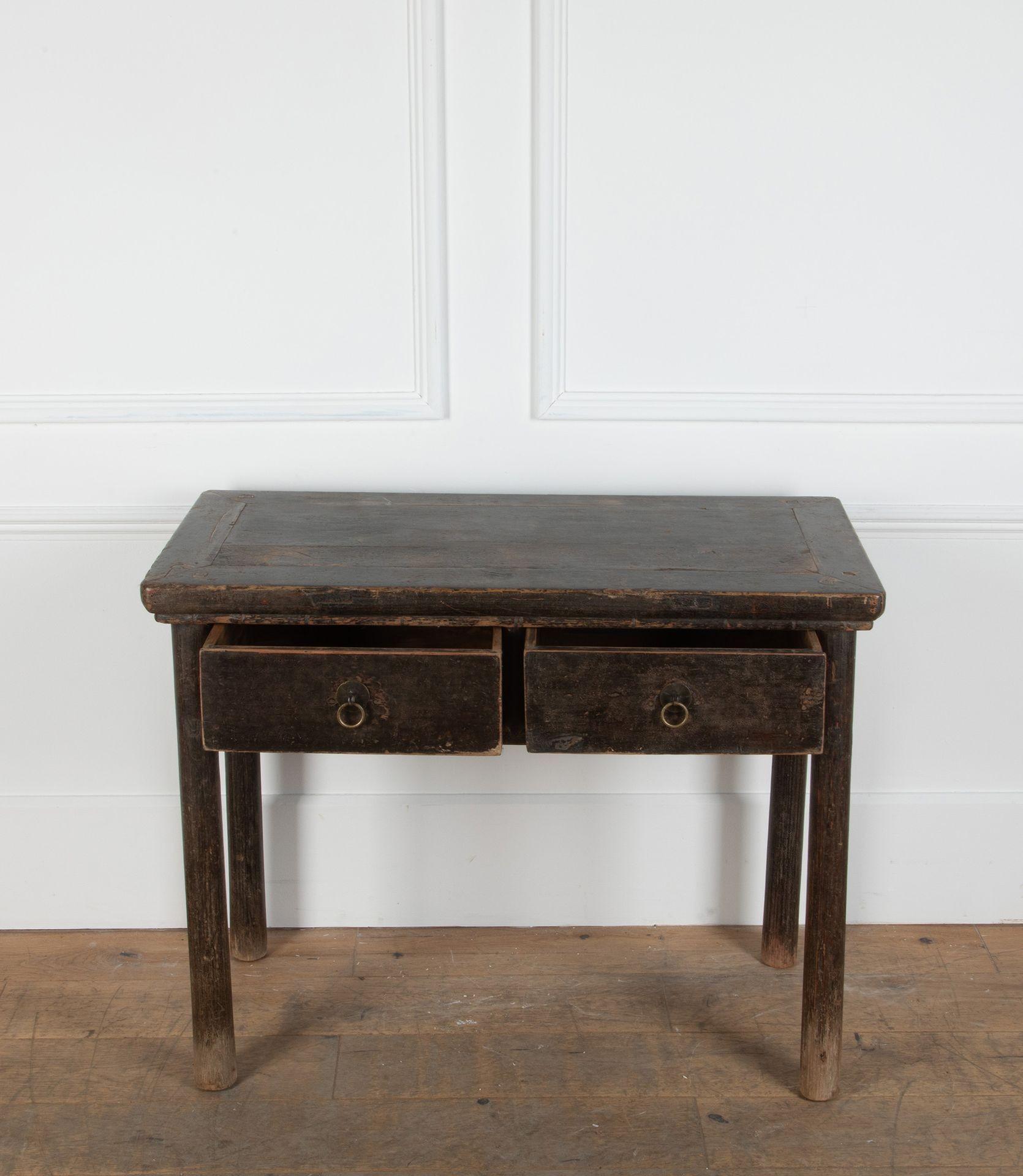 Early 18th Century Chinese Table In Good Condition For Sale In Gloucestershire, GB