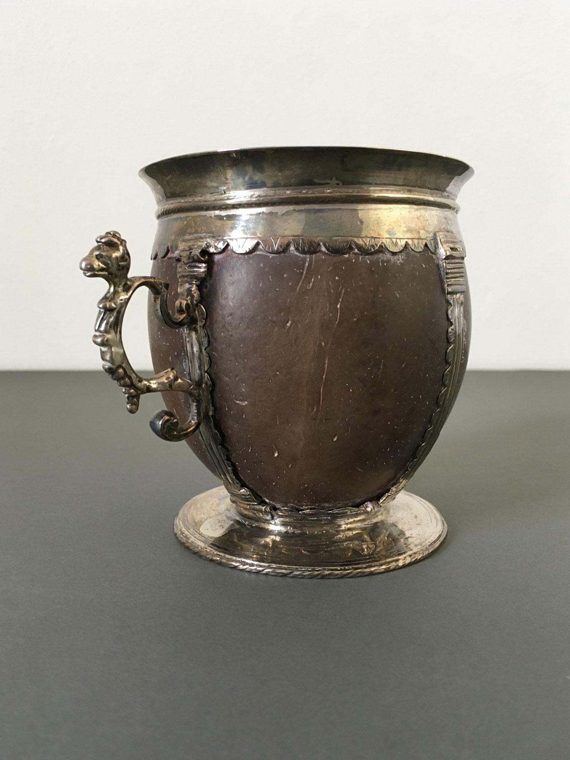 Early 18th Century Coconut and Silver Cup For Sale 10