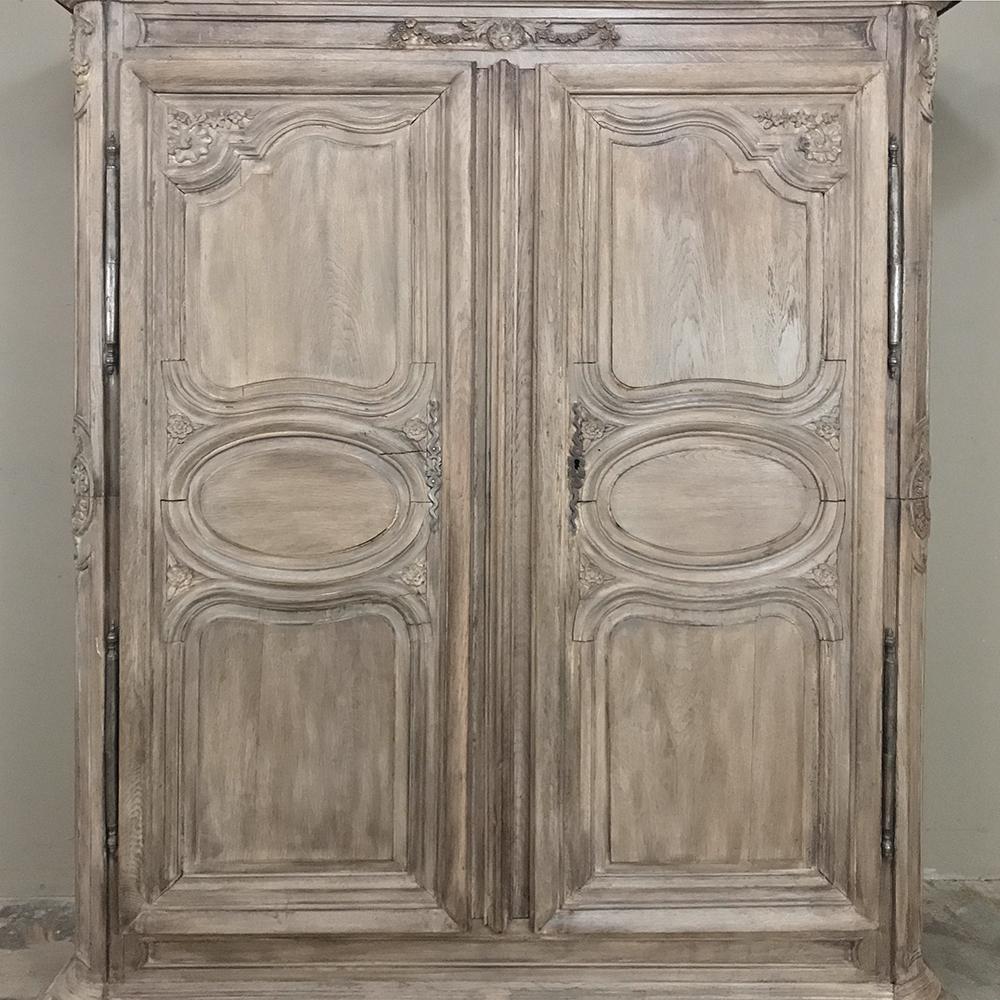 Early 18th Century Country Stripped French Armoire In Good Condition In Dallas, TX