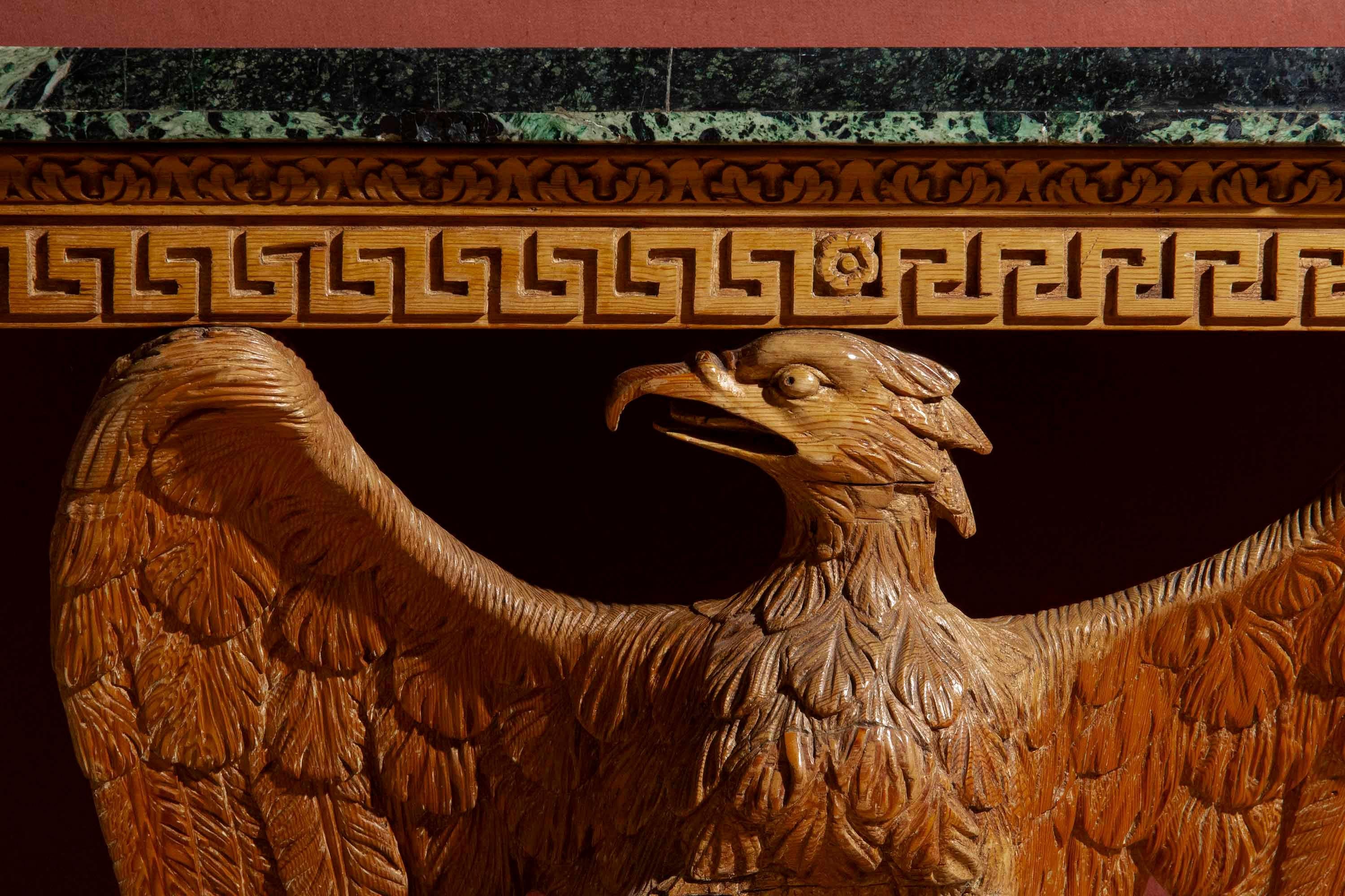 Giorgio II Tavolo consolle Aquila dell'inizio del XVIII secolo in vendita