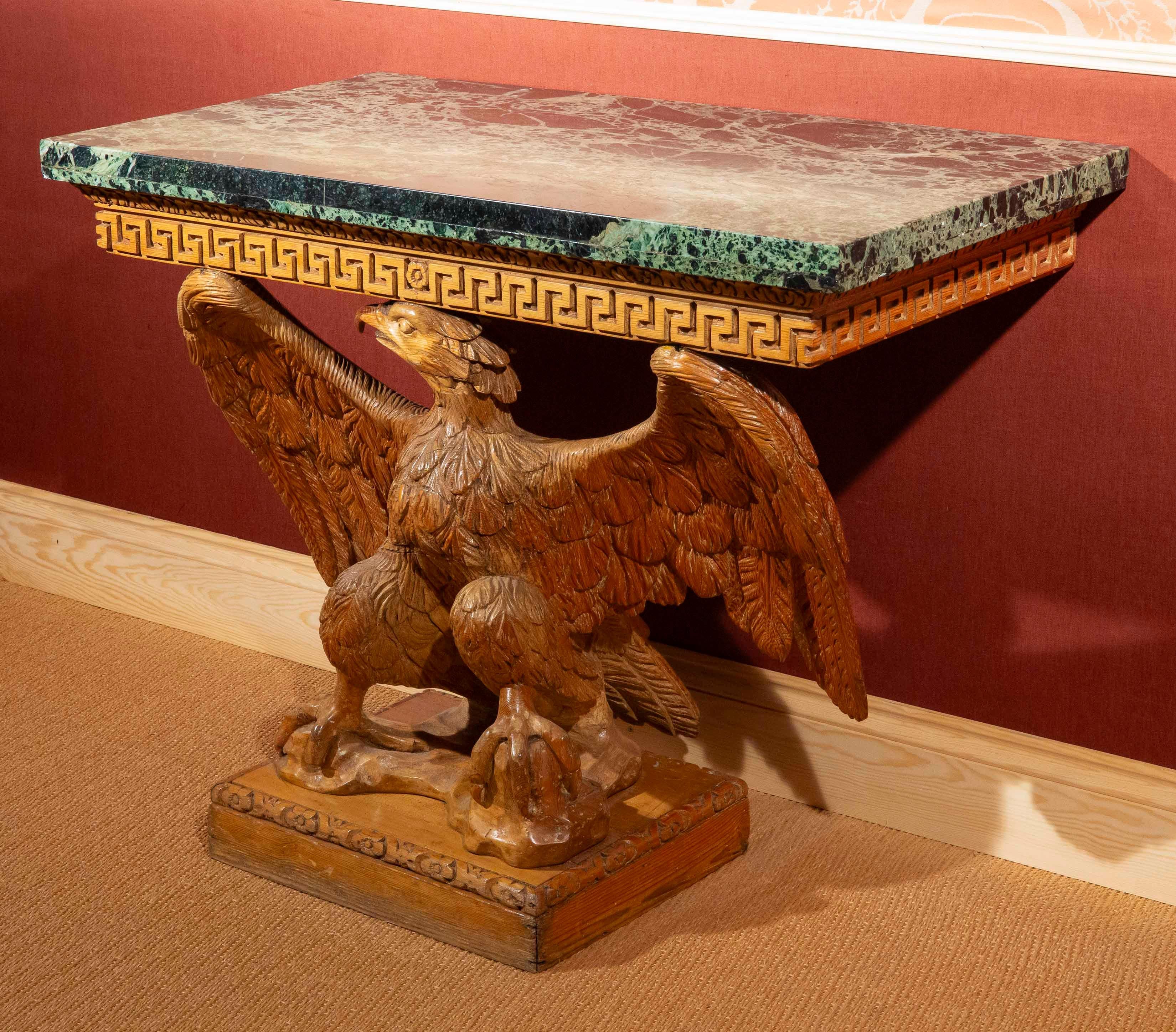 Marmo Tavolo consolle Aquila dell'inizio del XVIII secolo in vendita