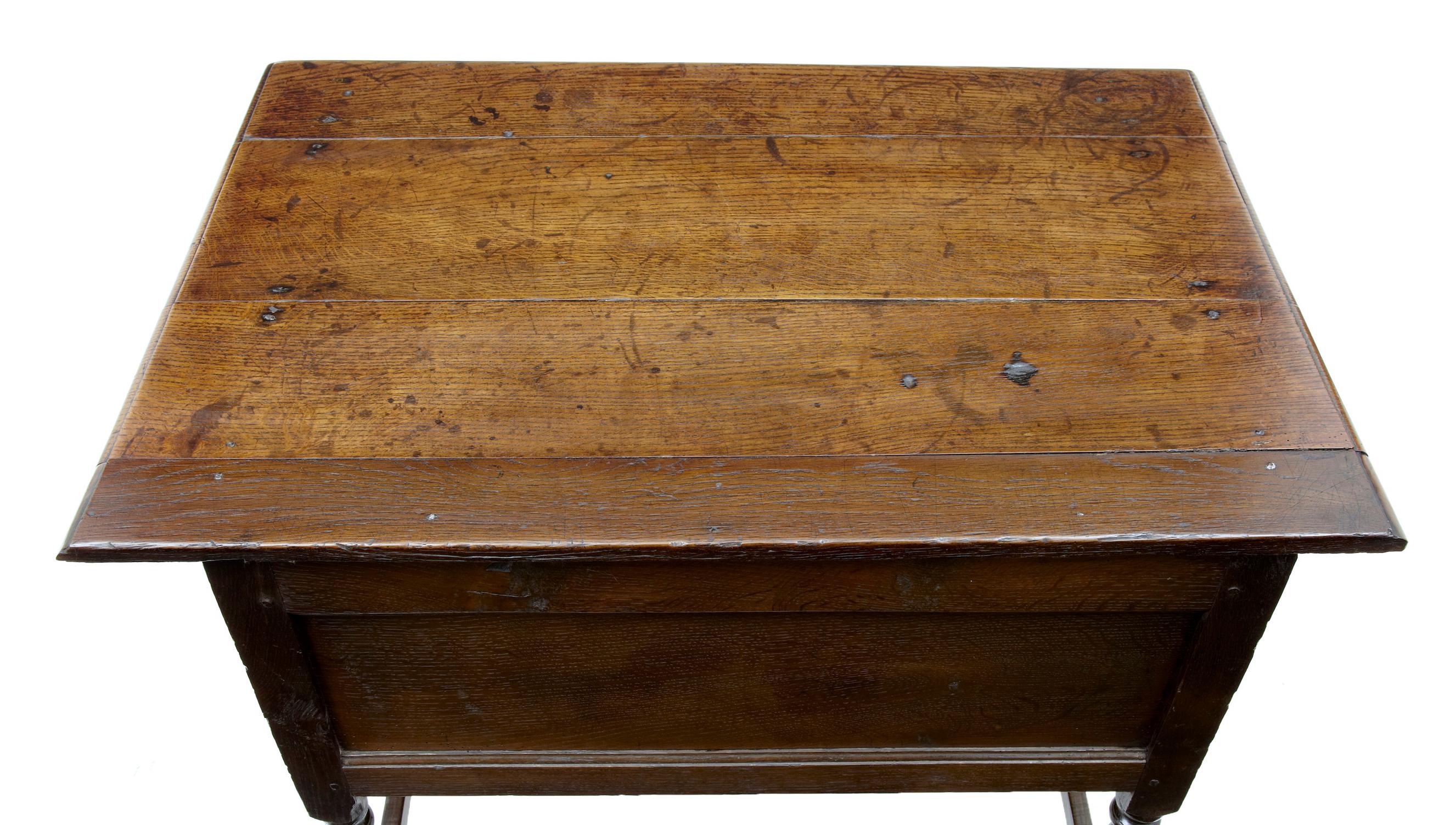 Early 18th Century English 2 Drawer Oak Side Table In Good Condition In Debenham, Suffolk