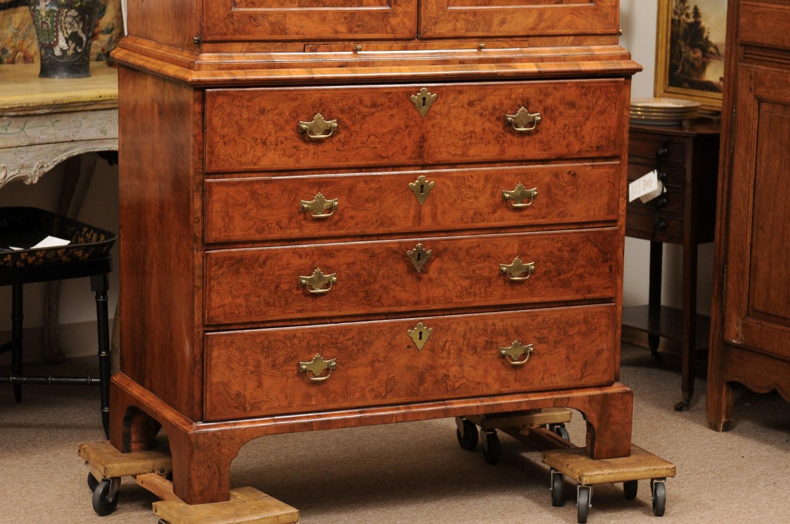 Early 18th Century English George I Burled Walnut Secretary Bookcase / Chest  For Sale 13