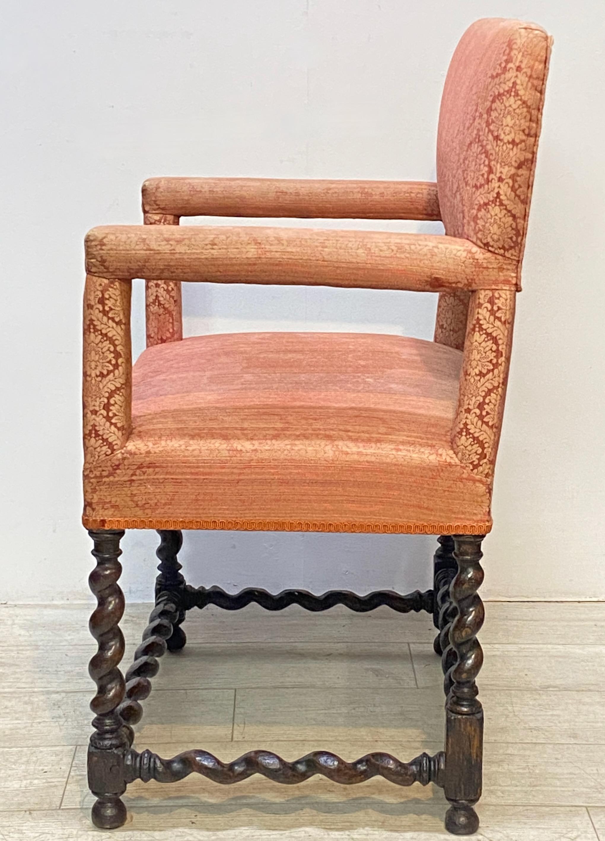 Early 18th Century English Oak Barley Twist Armchair, circa 1700 In Good Condition For Sale In San Francisco, CA