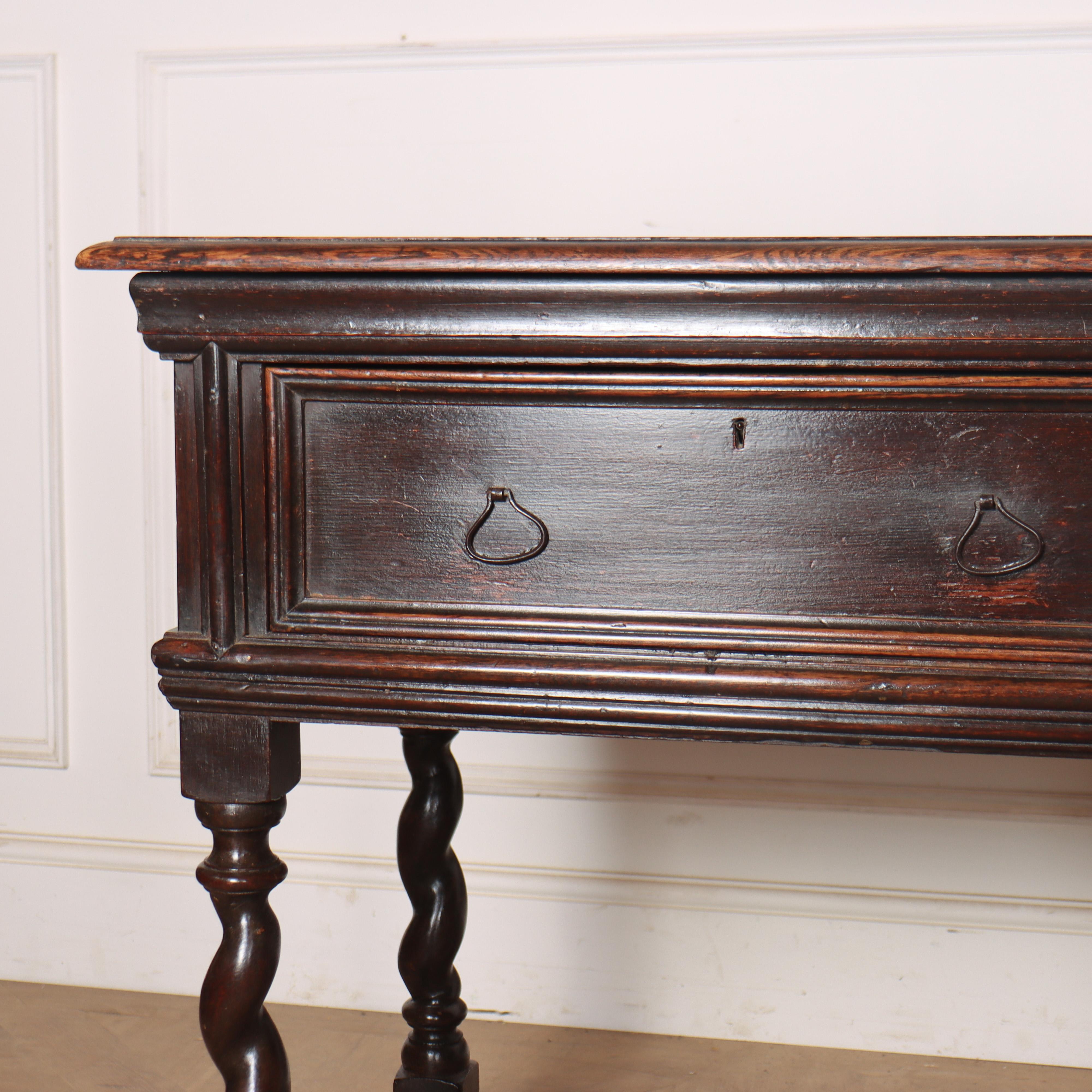 Early 18th century English oak dresser on barley twist legs with good colour. 1730.

Code: 8806

Dimensions:
W: 66.5