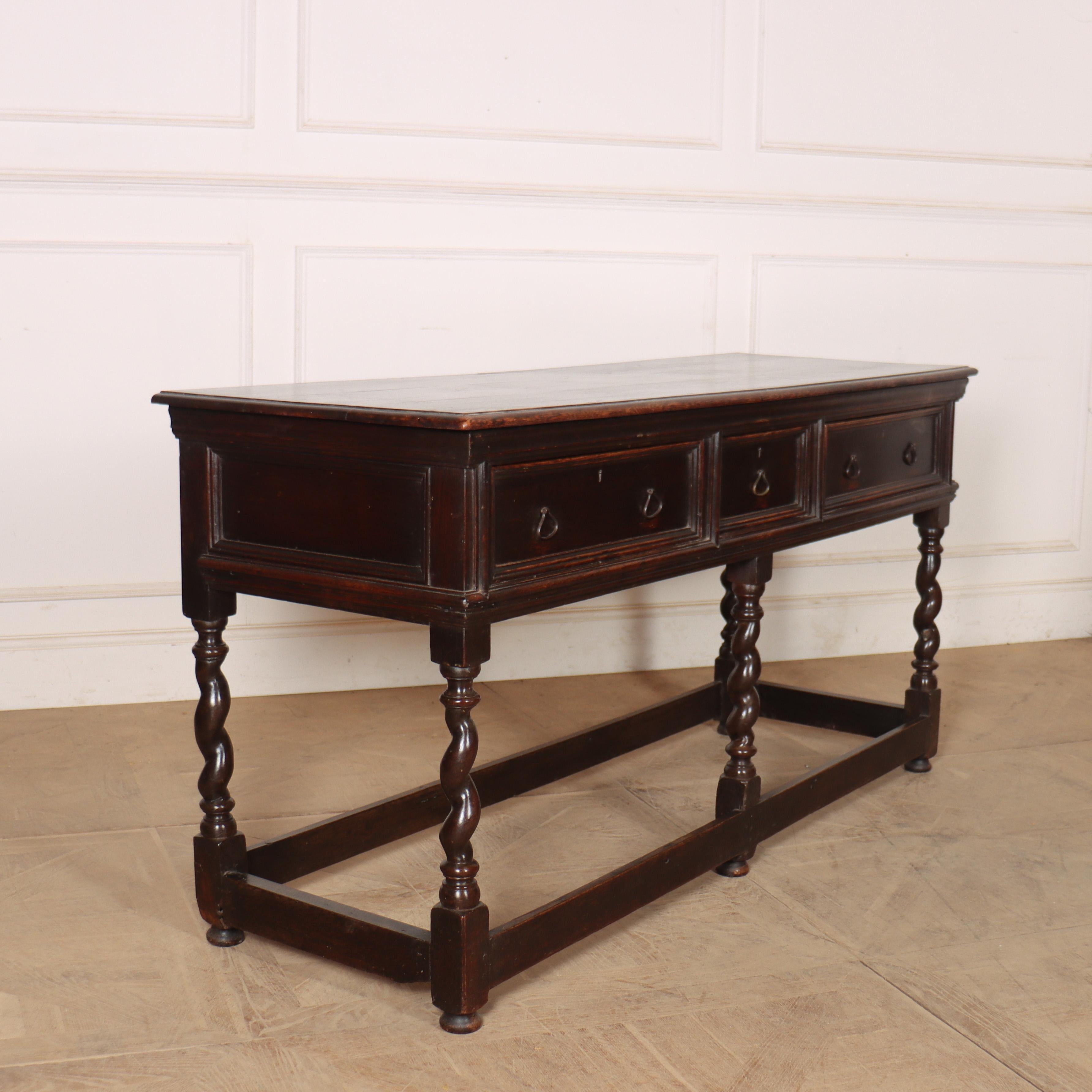 Early 18th Century English Oak Dresser Base For Sale 2