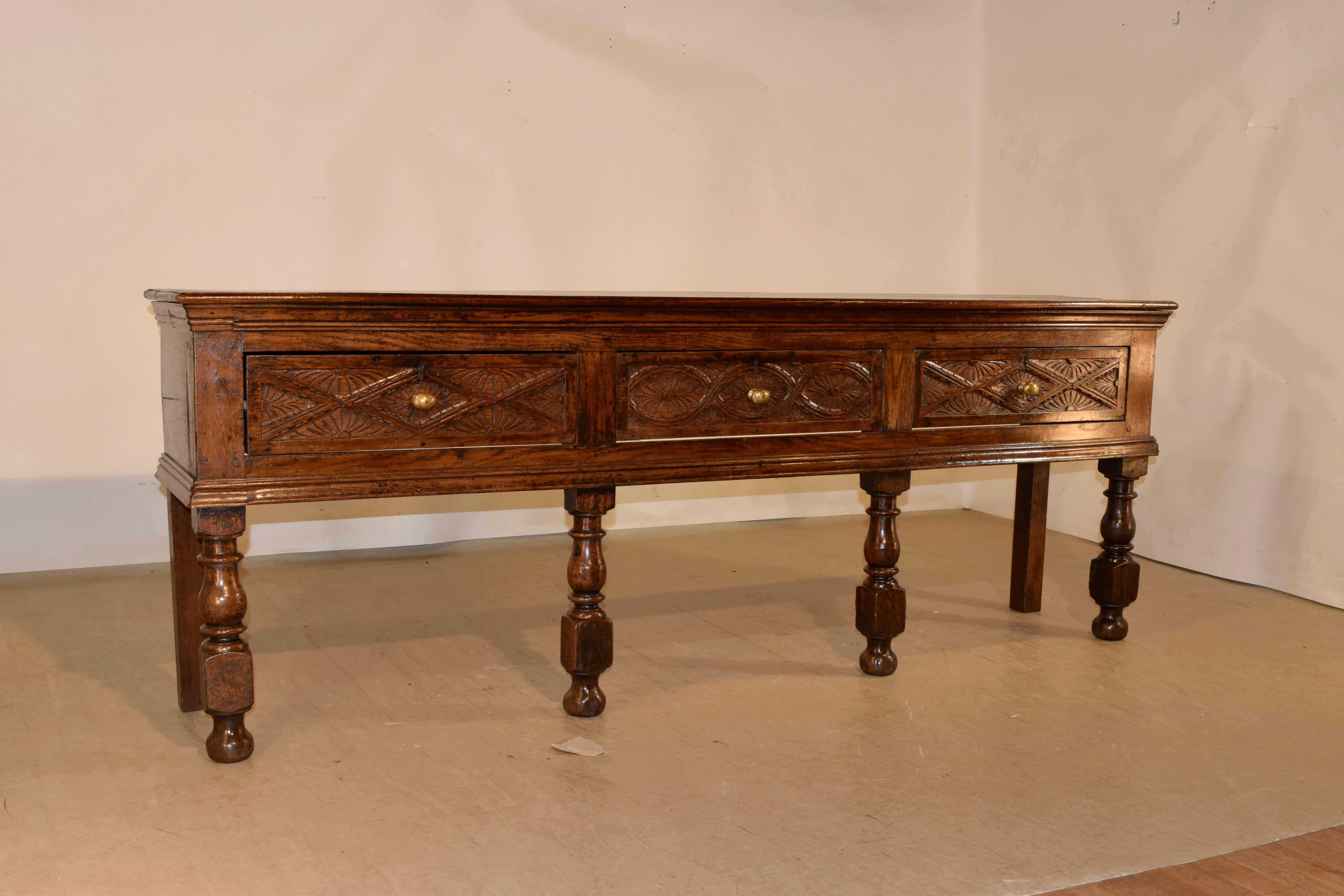 Early 18th Century English Oak Sideboard In Good Condition In High Point, NC