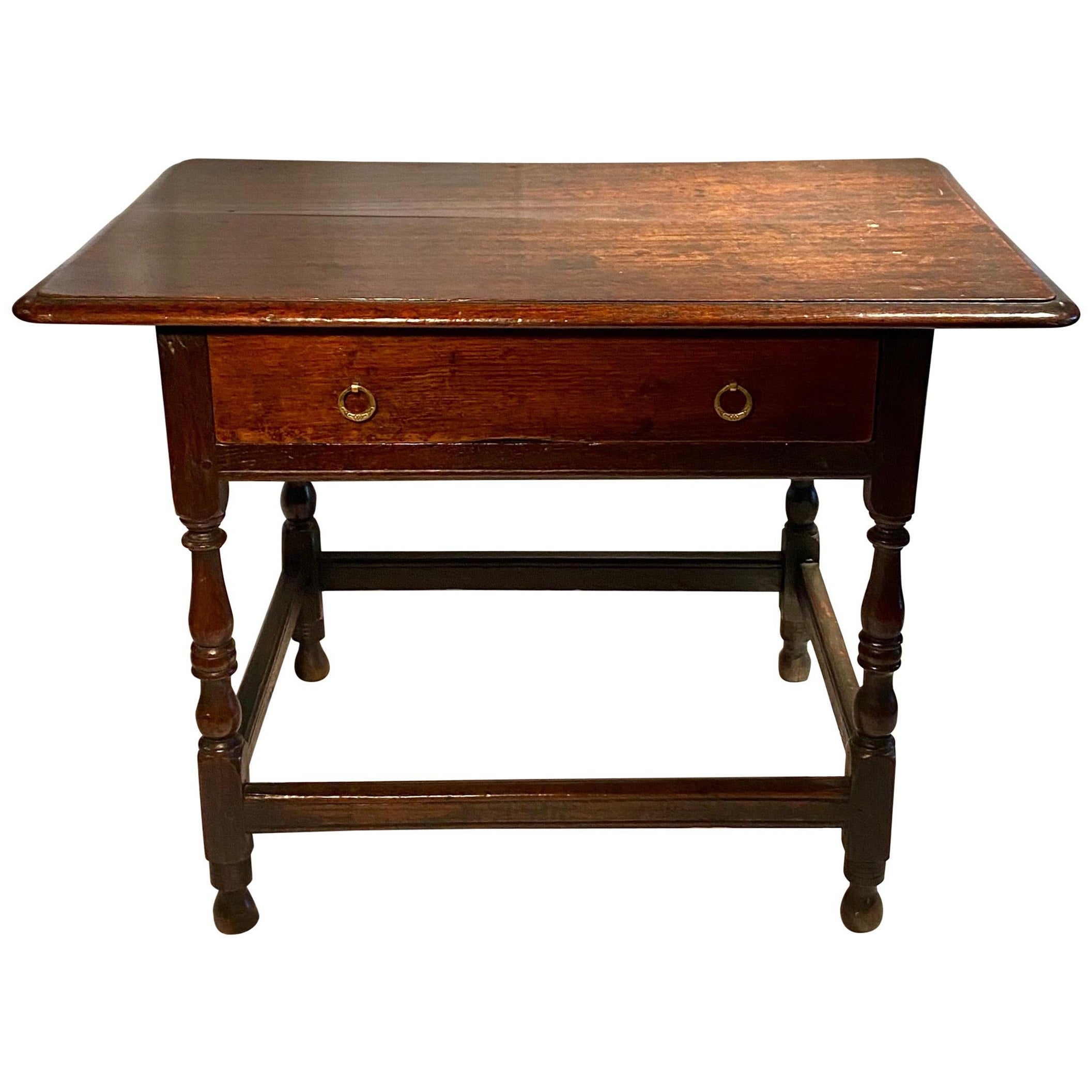 Tavolo in Oak inglese dell'inizio del XVIII secolo, circa 1720