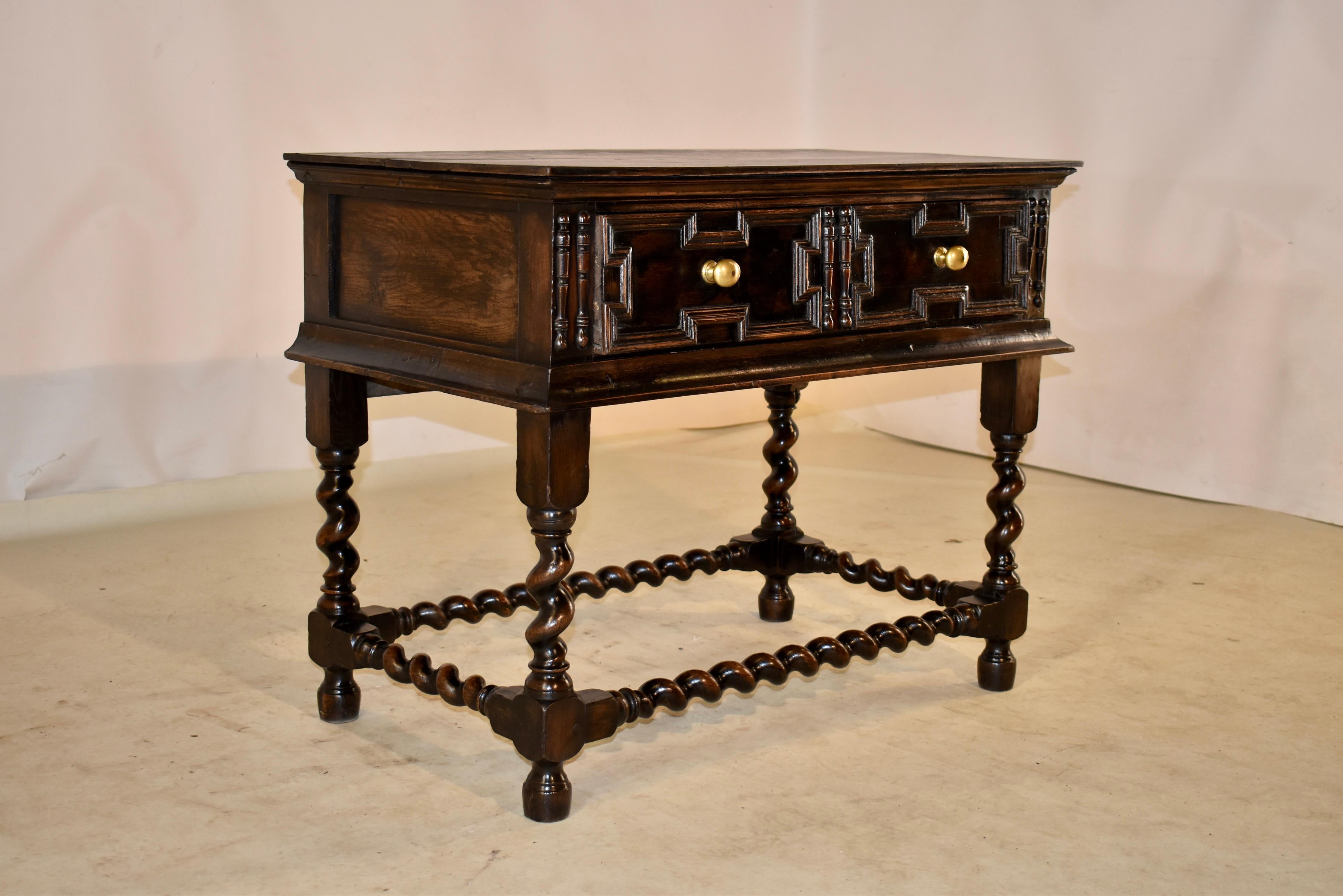 Early 18th Century English Oak Table In Good Condition For Sale In High Point, NC