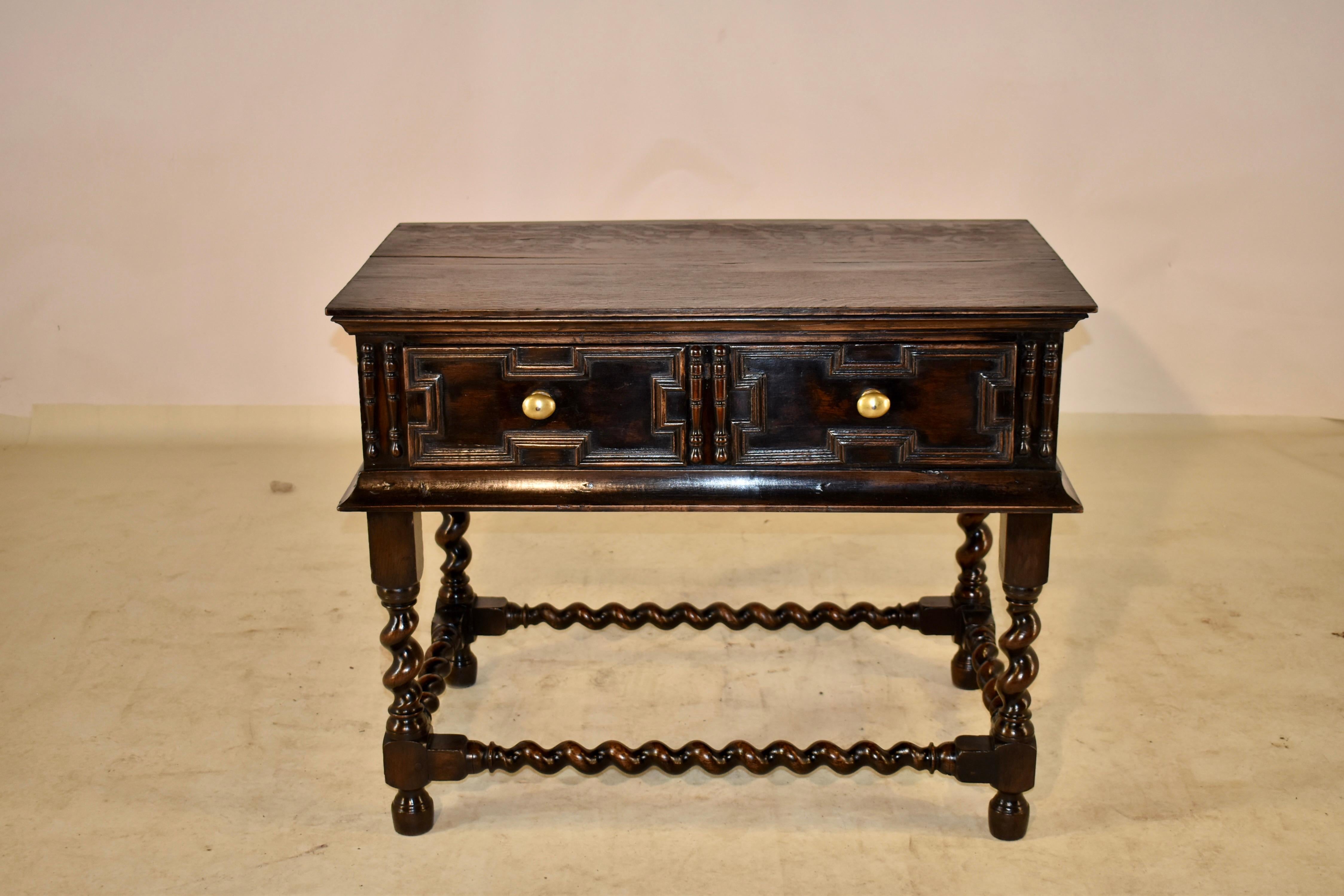 Early 18th Century English Oak Table For Sale 1