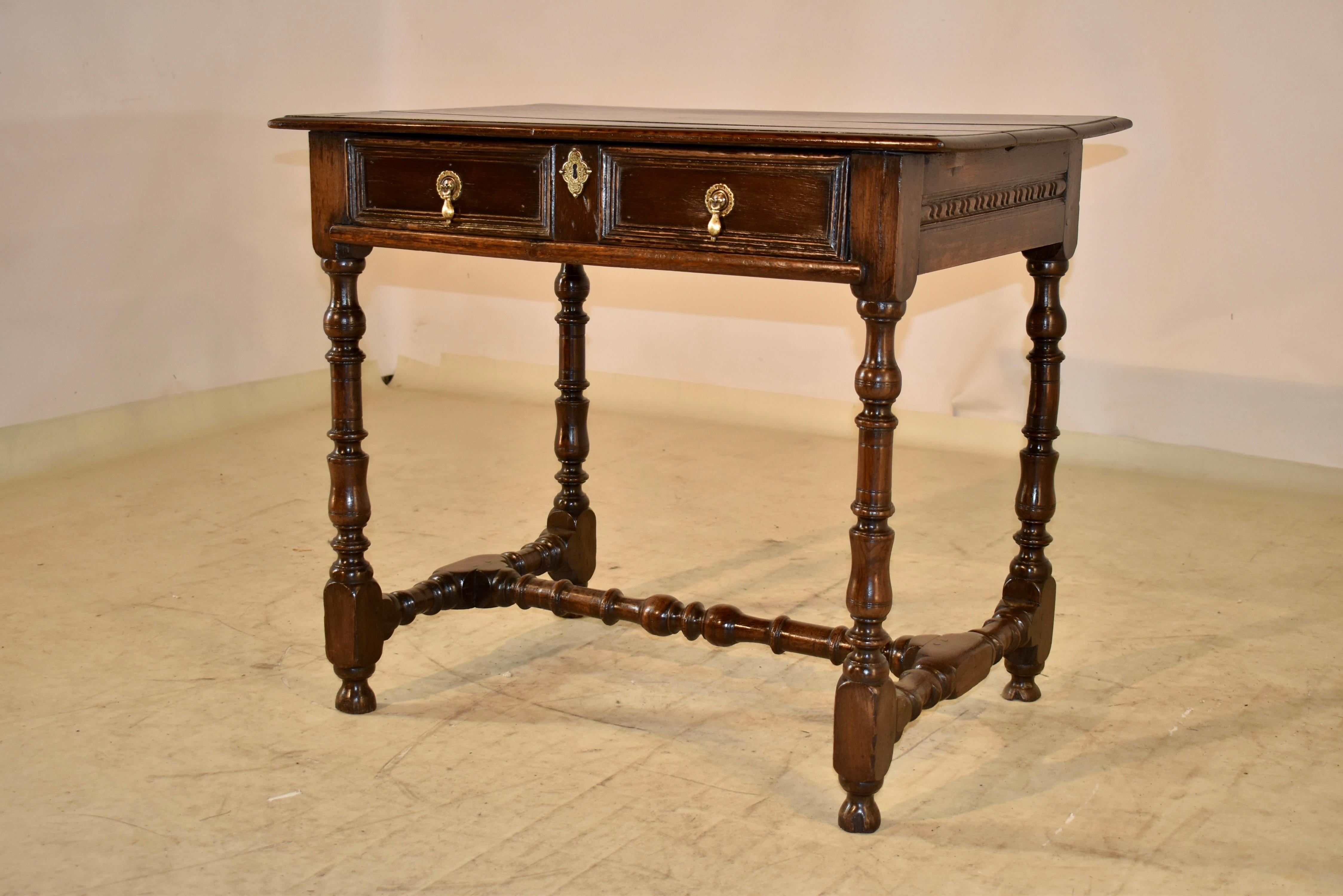 Oak Early 18th Century English Side Table For Sale