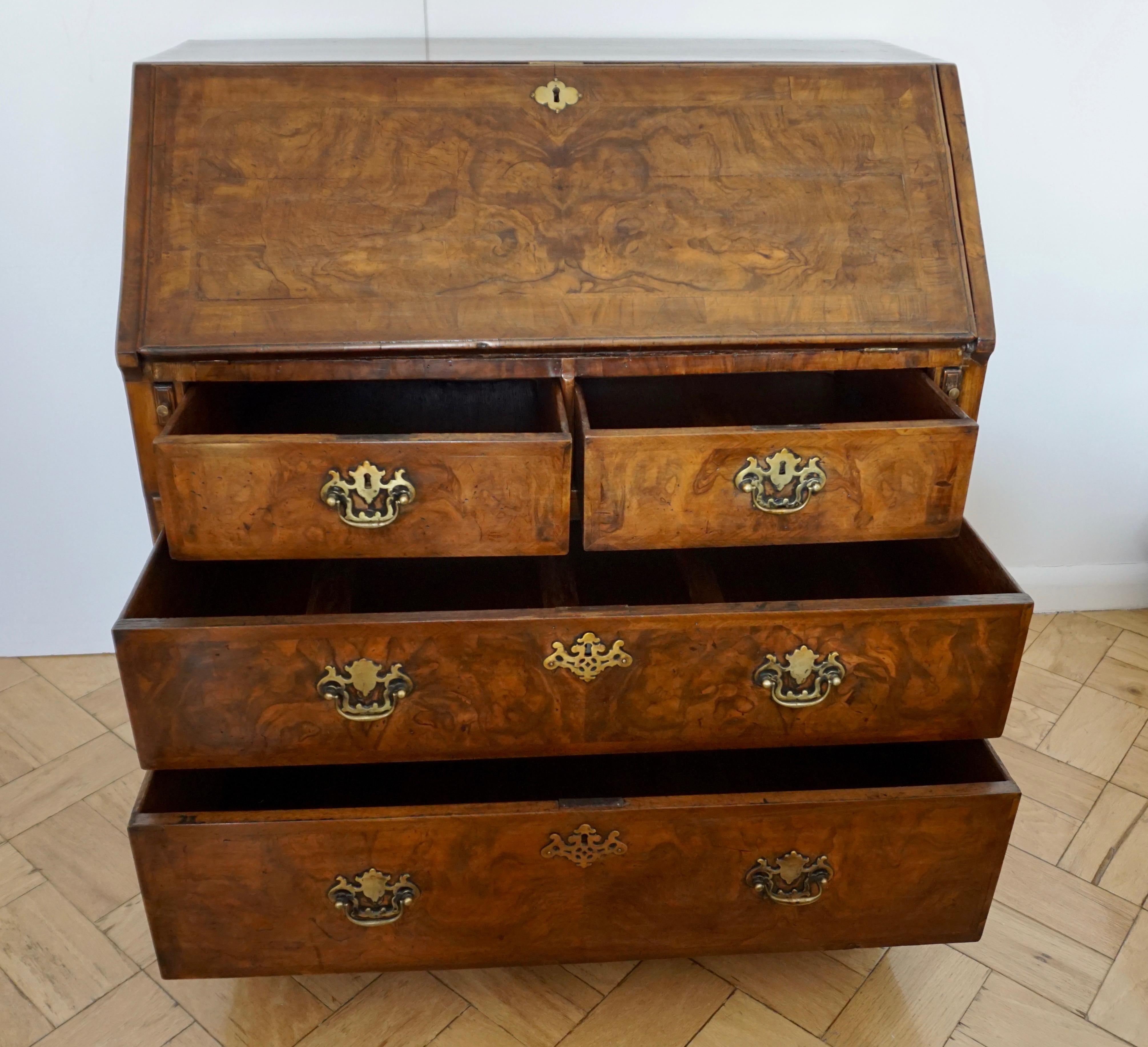 Early 18th Century English Walnut Veneered Stepped Interior Georgian Bureau Desk For Sale 5