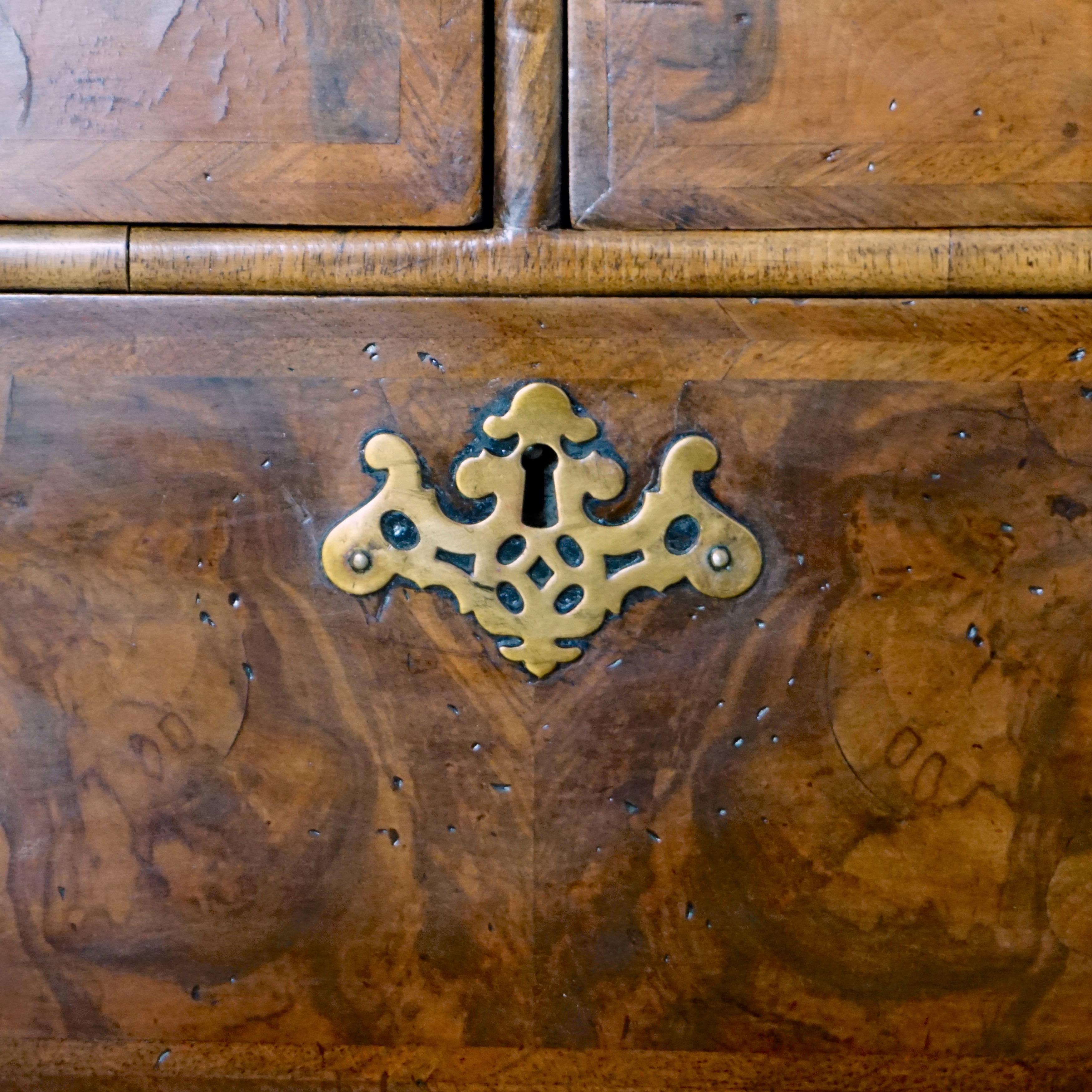 Early 18th Century English Walnut Veneered Stepped Interior Georgian Bureau Desk For Sale 11