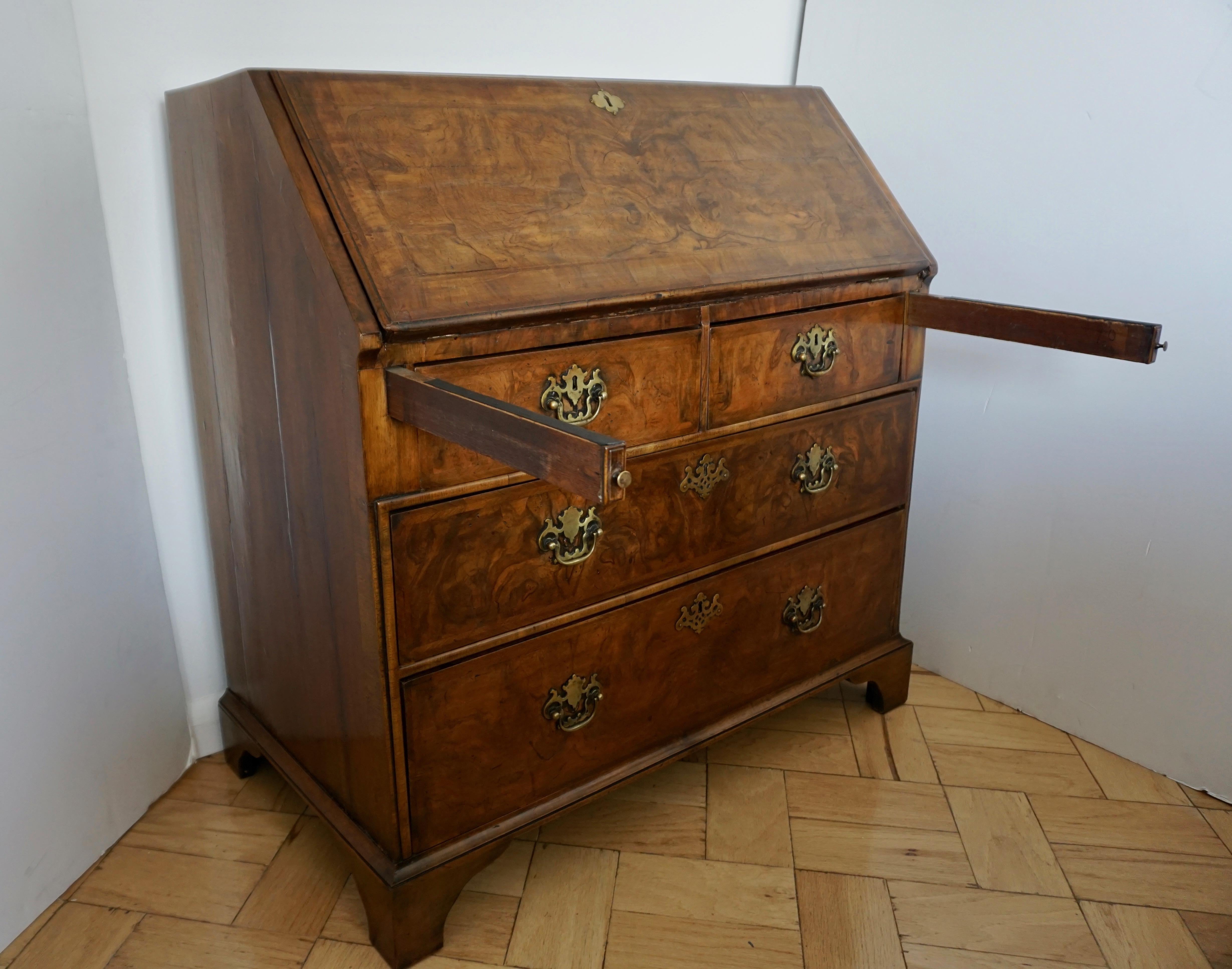 Early 18th Century English Walnut Veneered Stepped Interior Georgian Bureau Desk For Sale 2