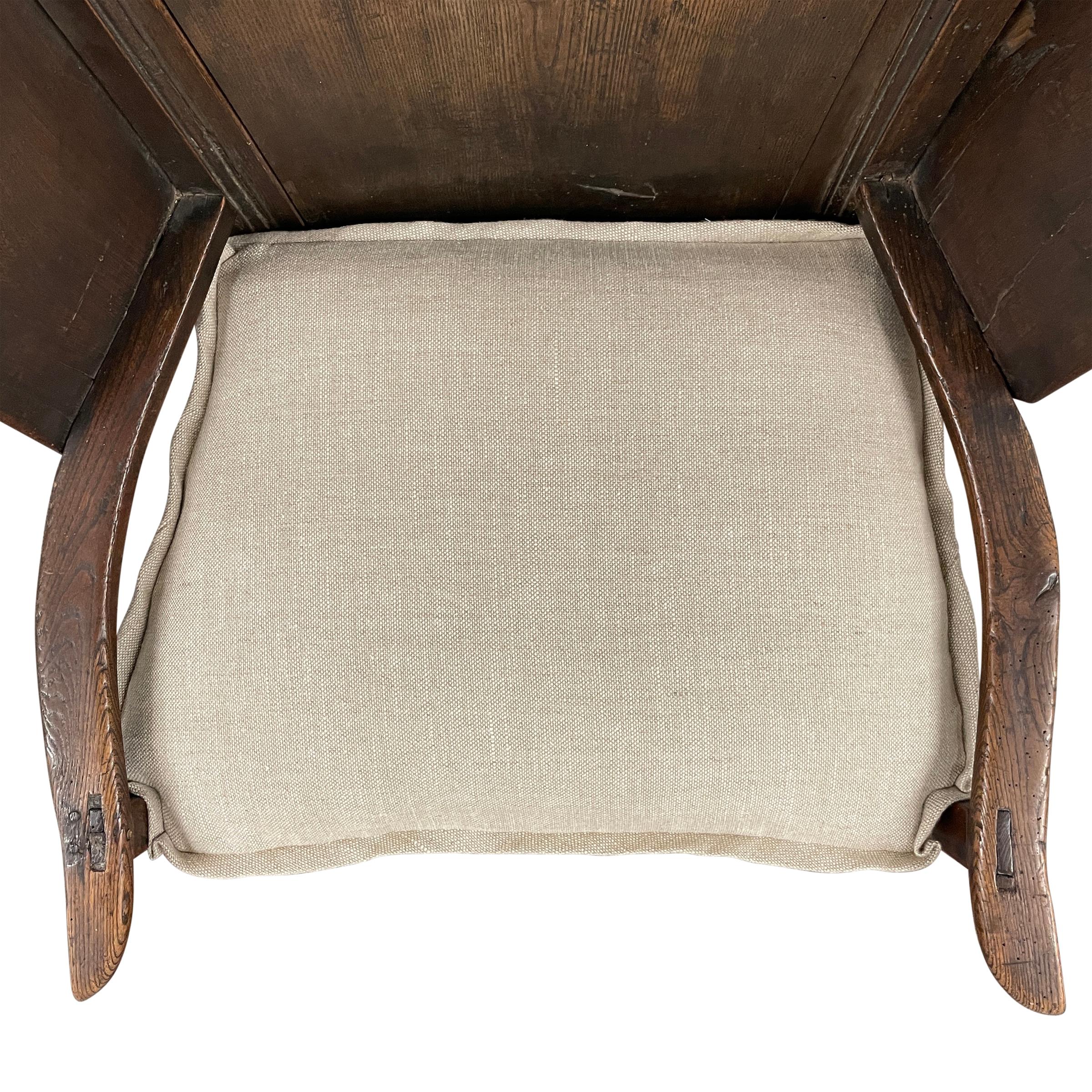 Early 18th Century English Wingchair 8