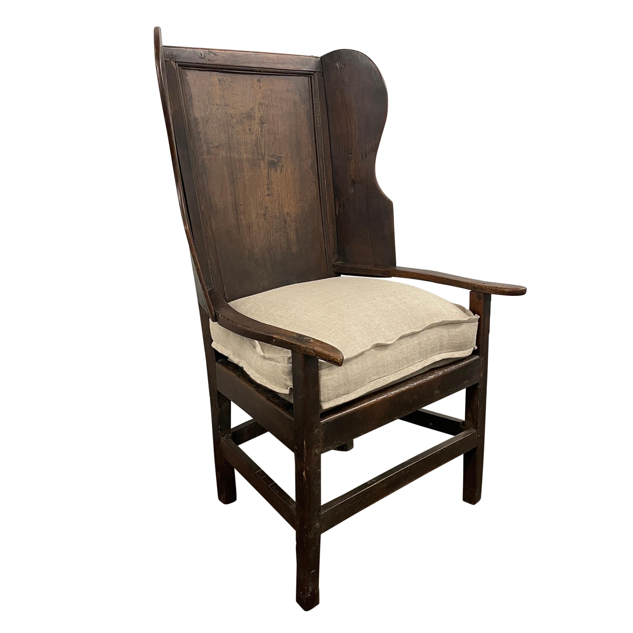 Rustic Early 18th Century English Wingchair