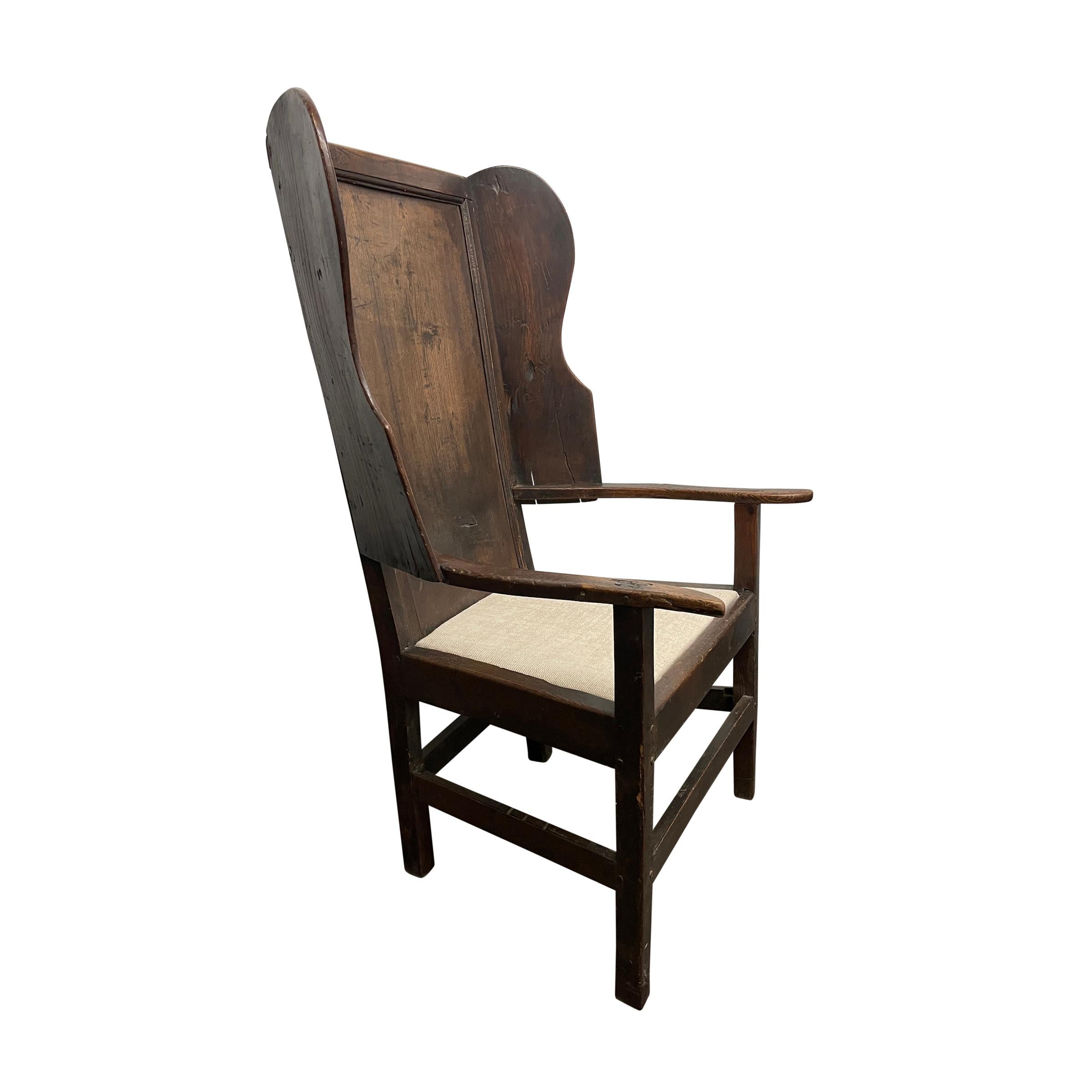 Early 18th Century English Wingchair 1