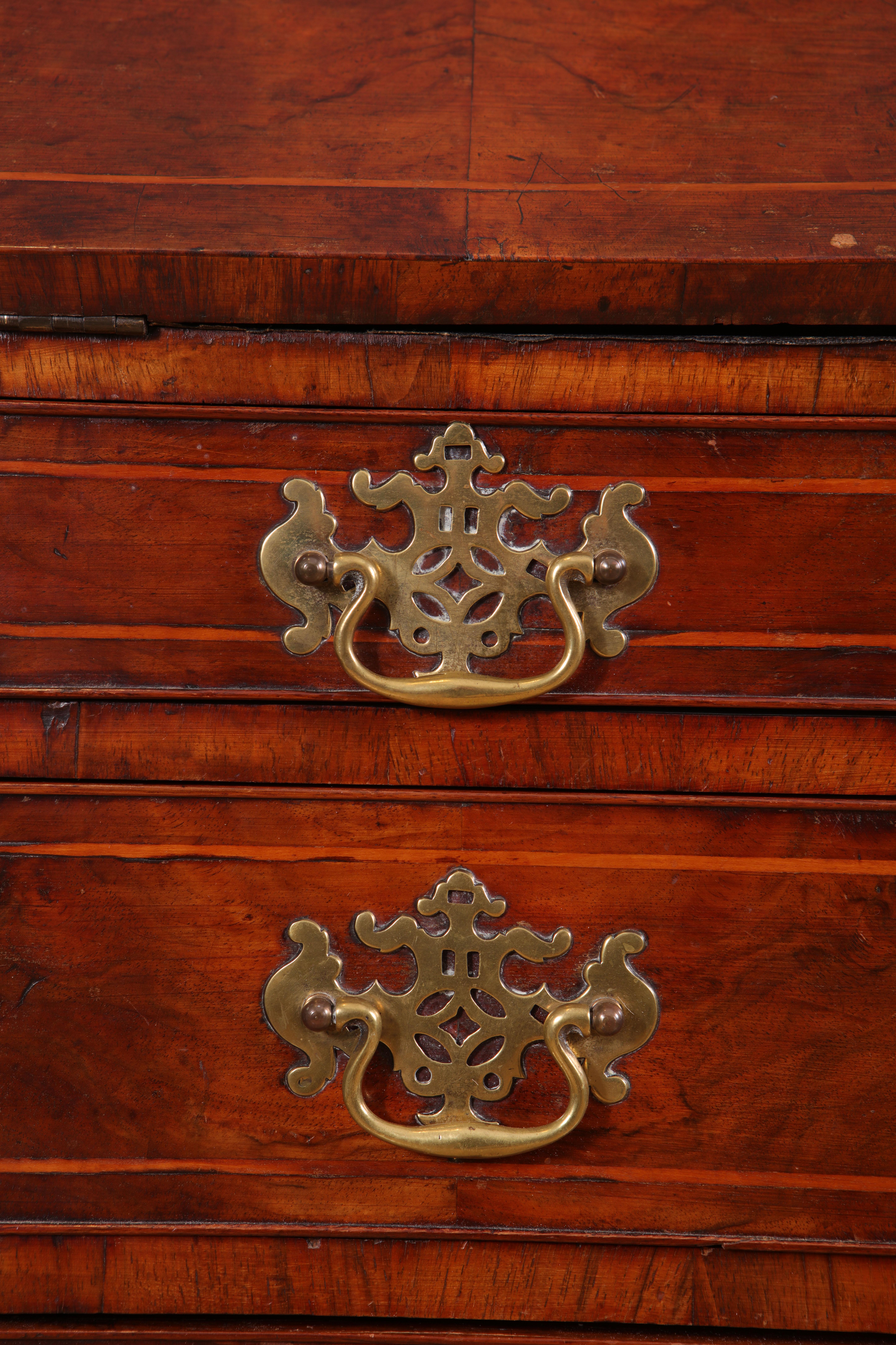 Early 18th Century Figured Walnut Bureau Cabinet In Excellent Condition For Sale In Reepham, GB