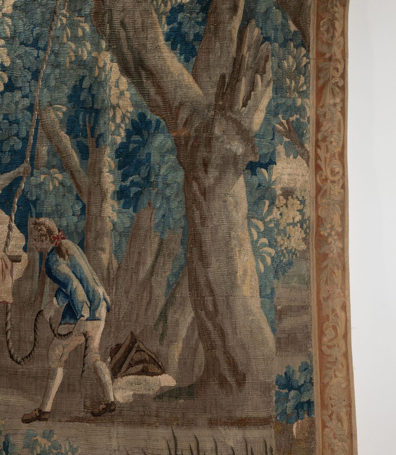 Gobelin-Wandbehang von guter Qualität aus dem frühen 18. Jahrhundert (CIRCA 1730).
Darstellung von Menschen, die auf einer Schaukel in einer ländlichen Umgebung spielen.
Beibehaltung leuchtender Farben im gesamten Bereich.
