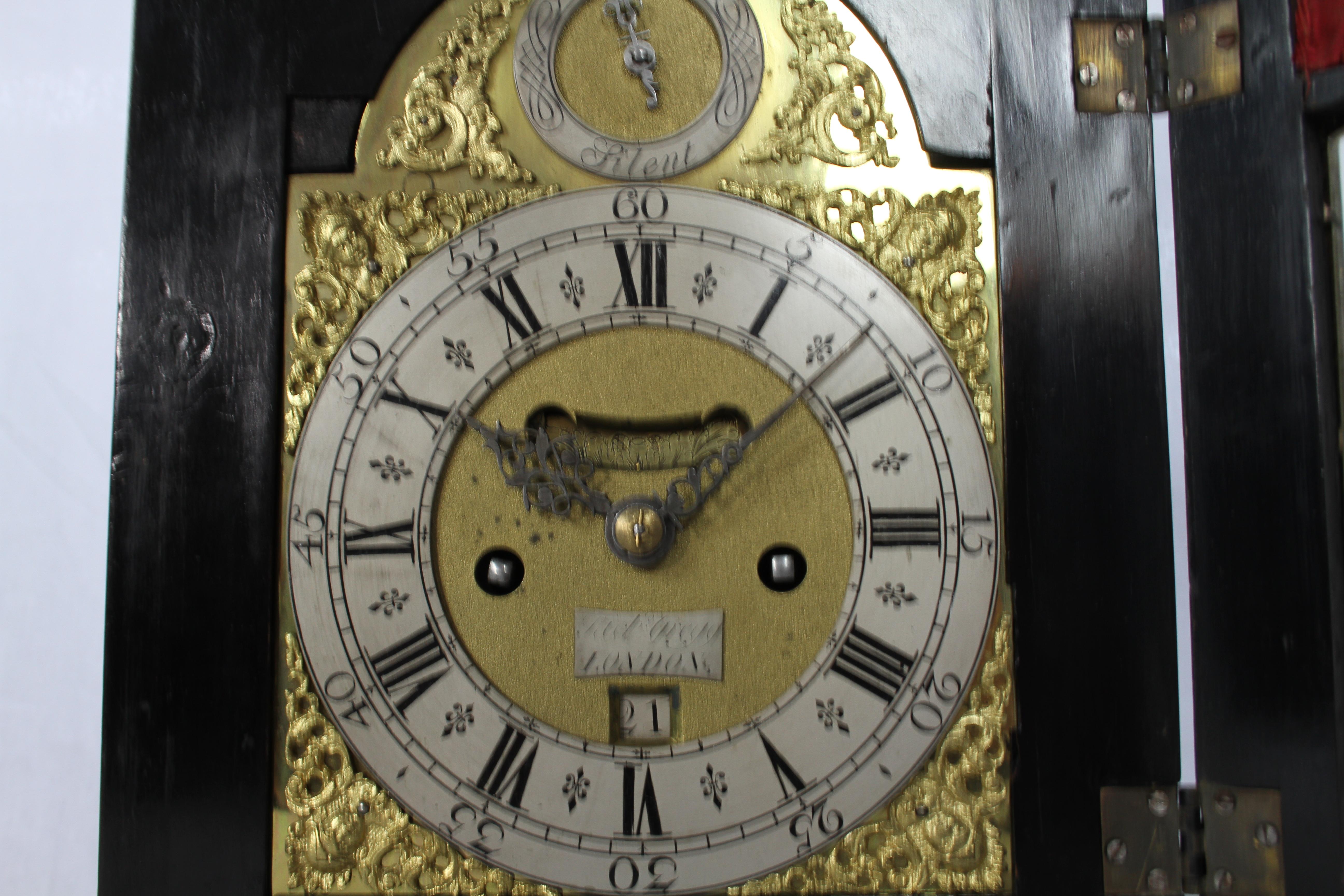 Hand-Crafted Early 18th Century Francis Gregg English Bracket Clock For Sale