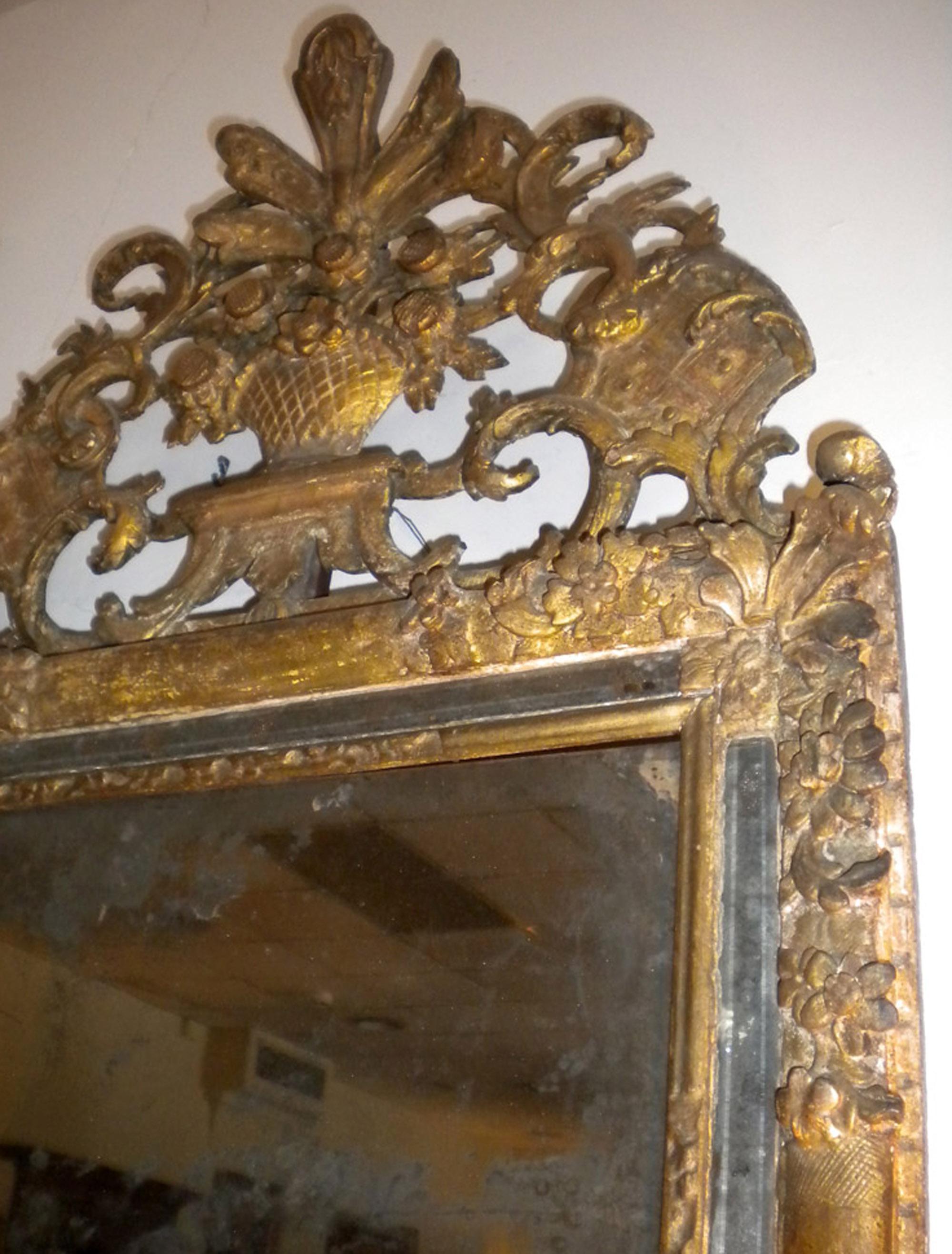 18th Century and Earlier Early 18th Century French Baroque Gilt Mirror For Sale